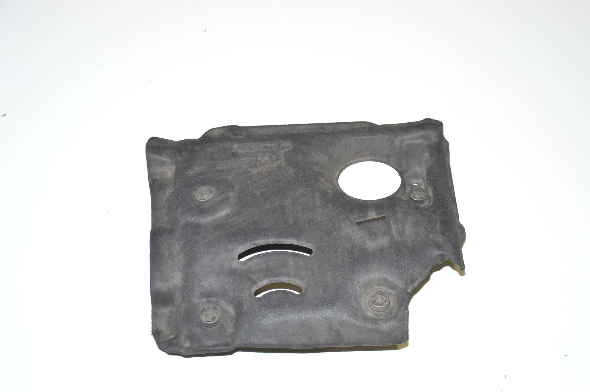 Heat Protection – OEM 8607056 · BMW i8 (I12) BMW i8 (I12) hybrid 2015 – 3