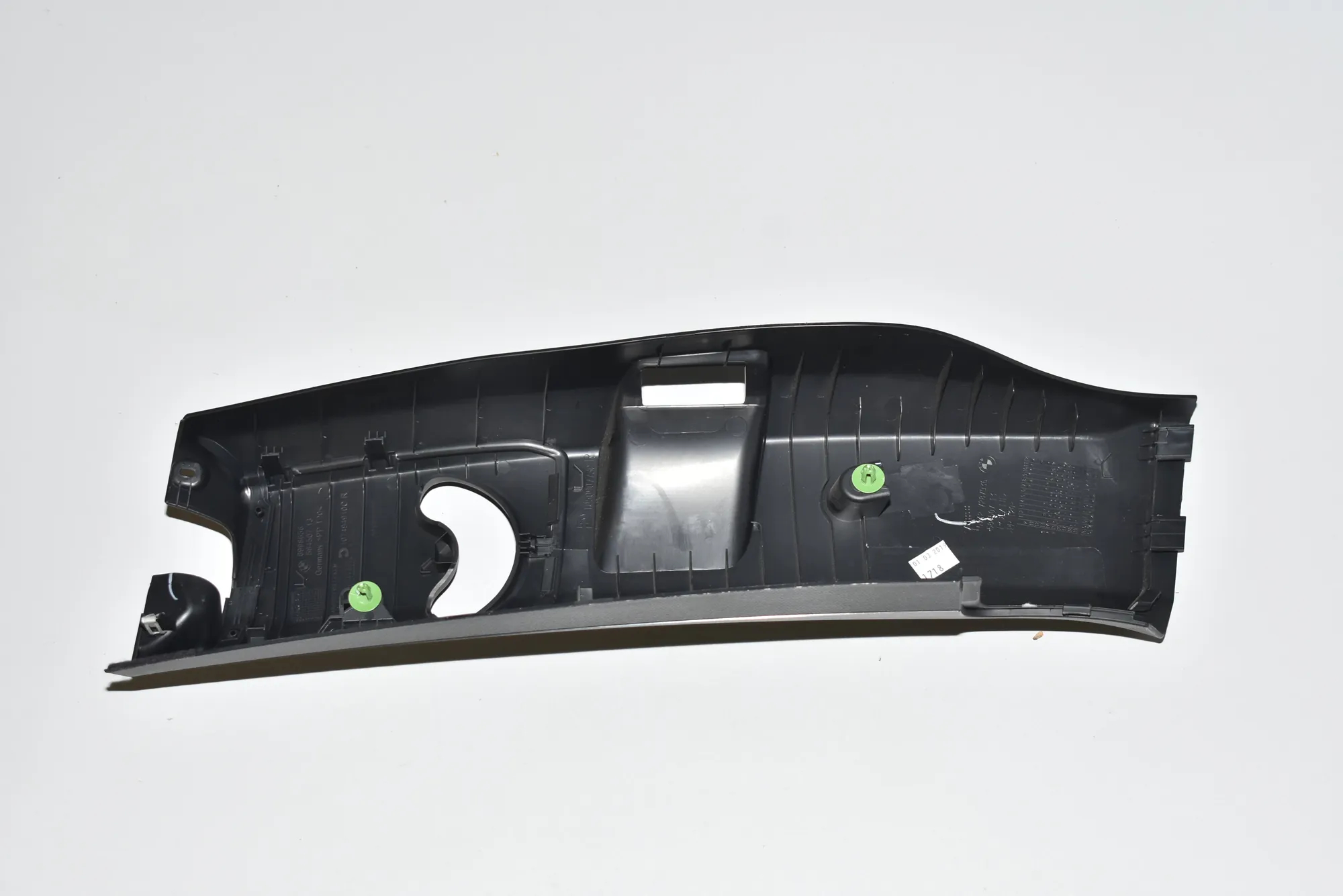 Right Side B Pillar Trim – OEM 7287936 · BMW i3 (I01) Electric 2019 – 3