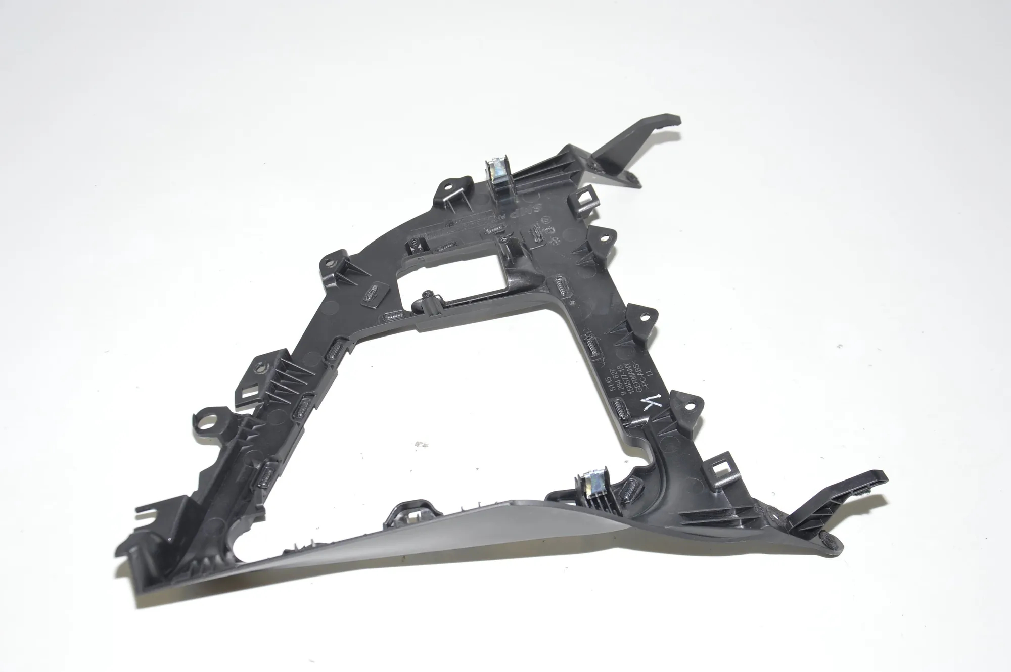 Center Console Trim – OEM 9284827 · BMW i8 (I12) BMW i8 (I12) hybrid 2015 – 5