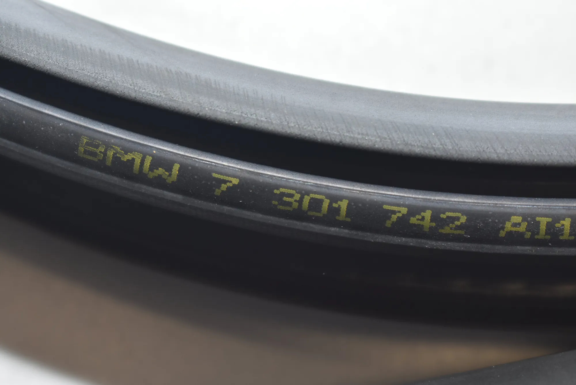 Front Right Door Seal Rubber – OEM 7301742 · BMW i3 (I01) Electric 2019 – 3