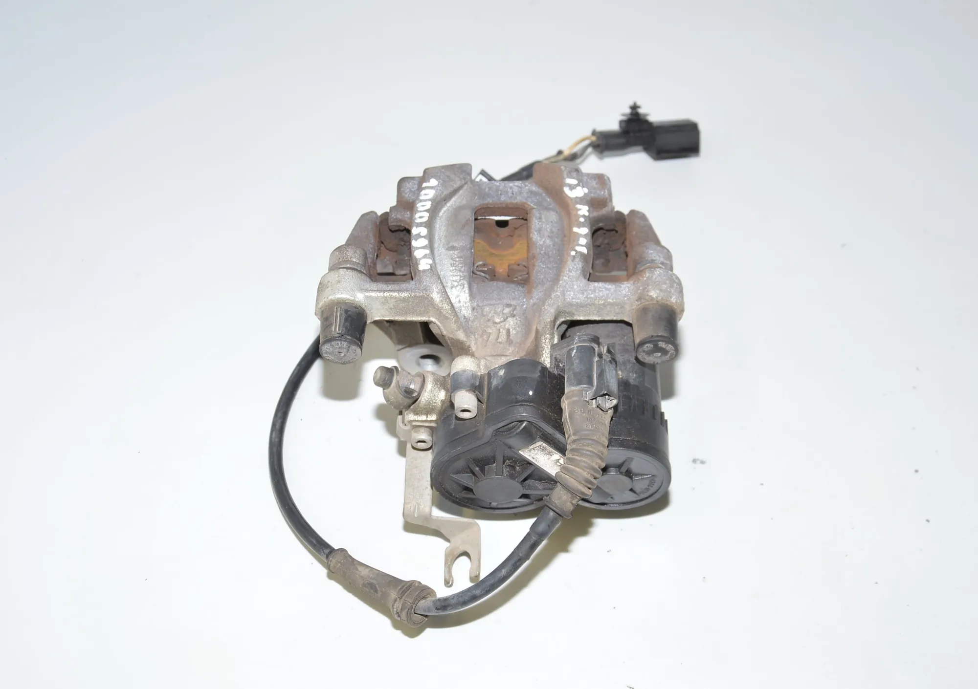Rear Left Brake Caliper – OEM 6883019 · BMW i3 (I01) Electric 2019 – 5