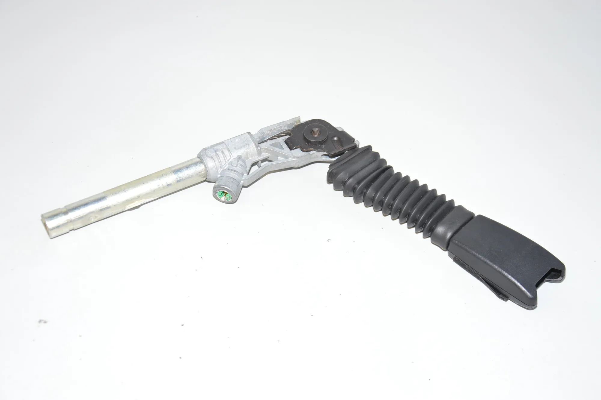 Front Right Seat Buckle – OEM 9117238 · BMW 5 (E60) 520 d 2007 – 2