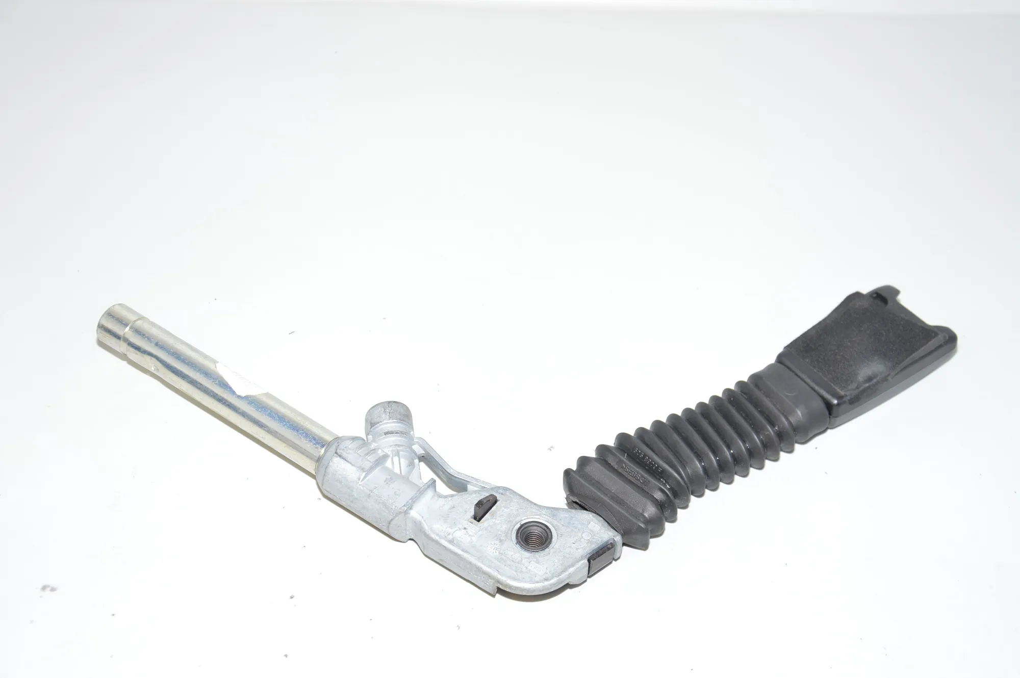 Front Right Seat Buckle – OEM 9117238 · BMW 5 (E60) 520 d 2007 – 3