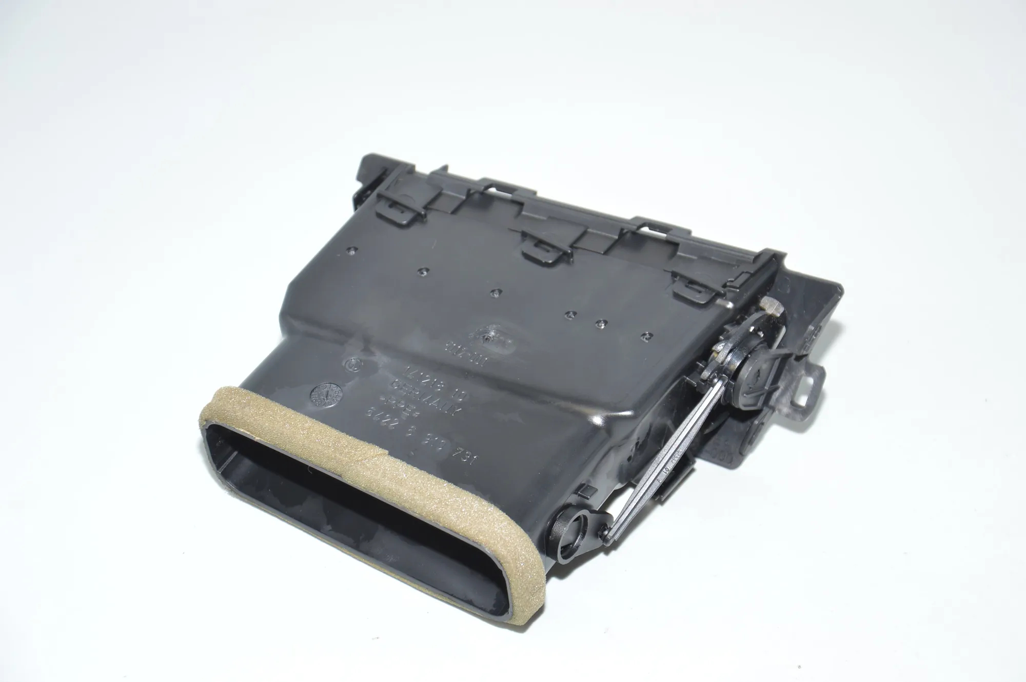 Dashboard Air Vents – OEM 6910731 · BMW 5 (E60) 520 d 2007 – 3