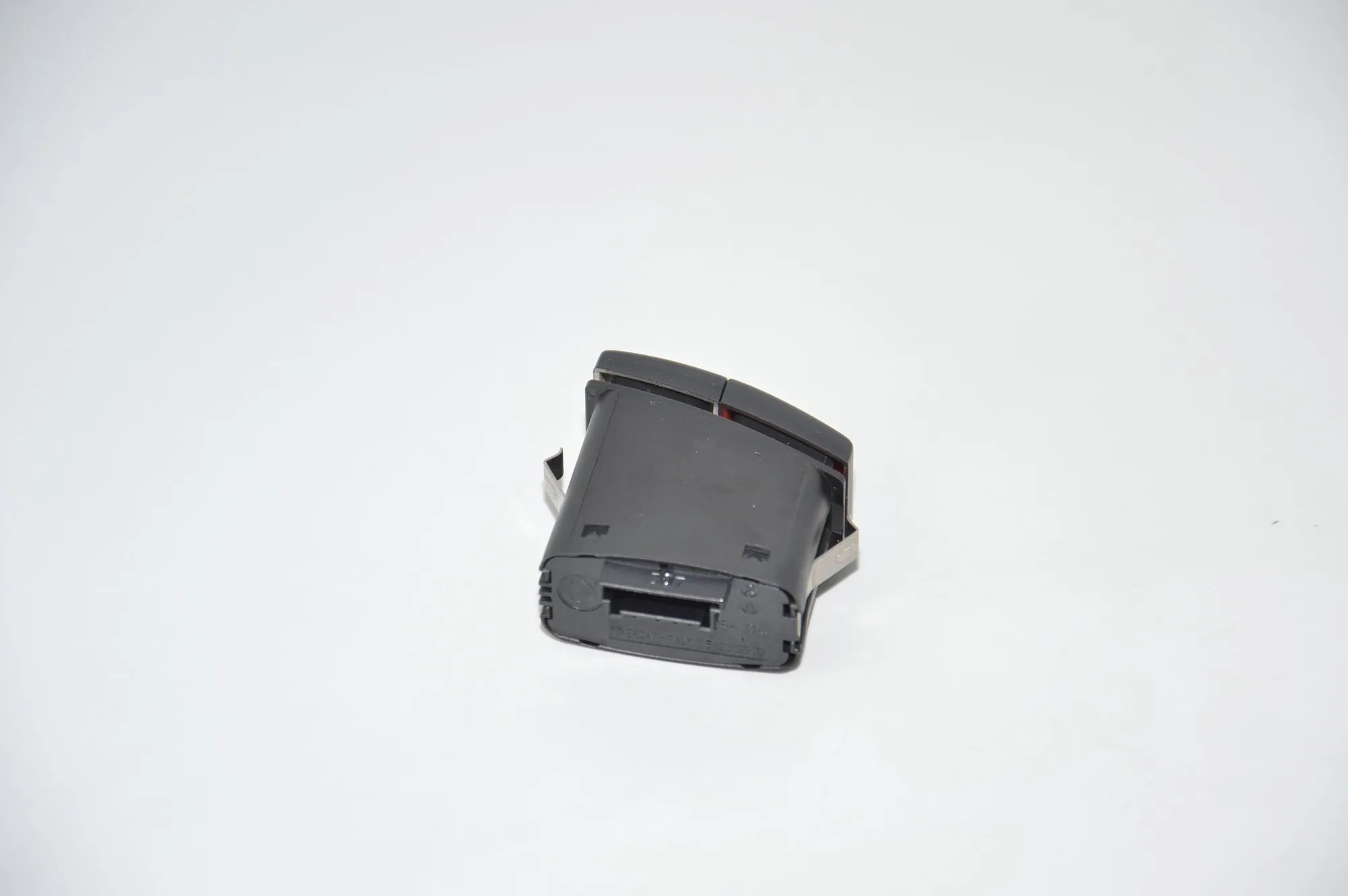 Hazard Button – OEM 6919506 · BMW 5 (E60) 520 d 2007 – 3
