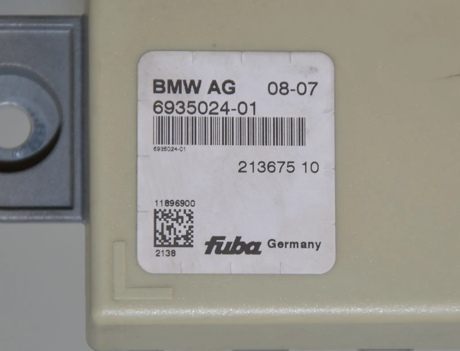 Antenna – OEM 6935024 · BMW 5 (E60) 520 d 2007 – 5