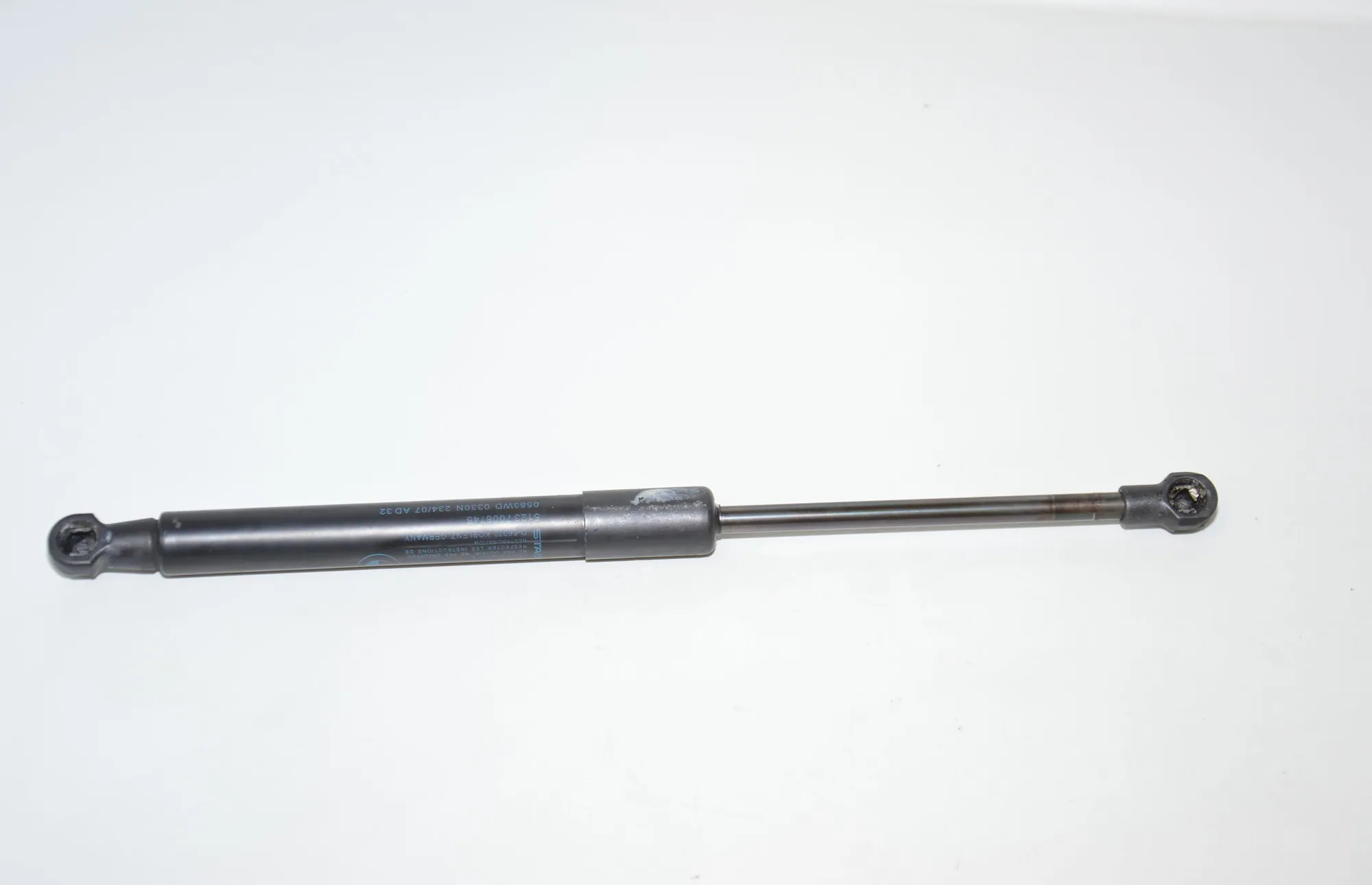 Front Left Bonnet Strut – OEM 7008745 · BMW 5 (E60) 520 d 2007