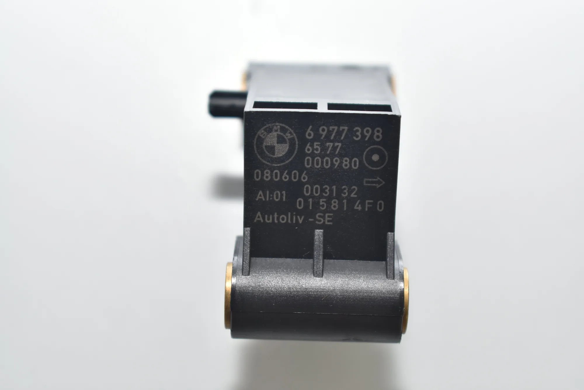 Front Right Impact Sensor – OEM 6977398 · BMW 5 (E60) 535 d 2006 – 4