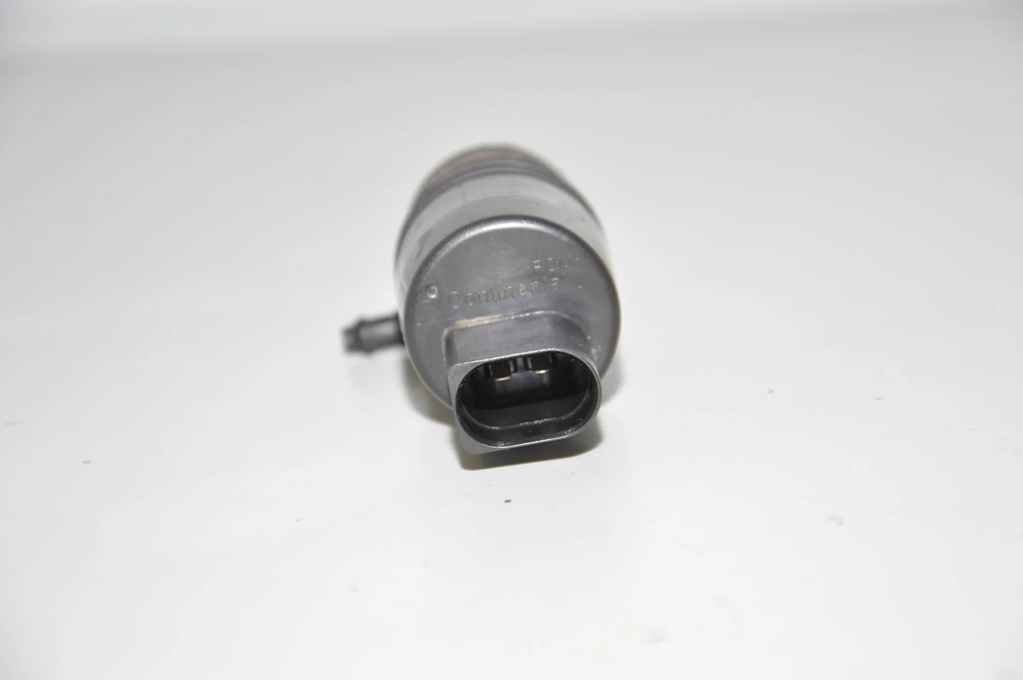 Washer Tank Motor – OEM 7302588 · BMW 3 Touring (E91) 318 d 2011 – 4