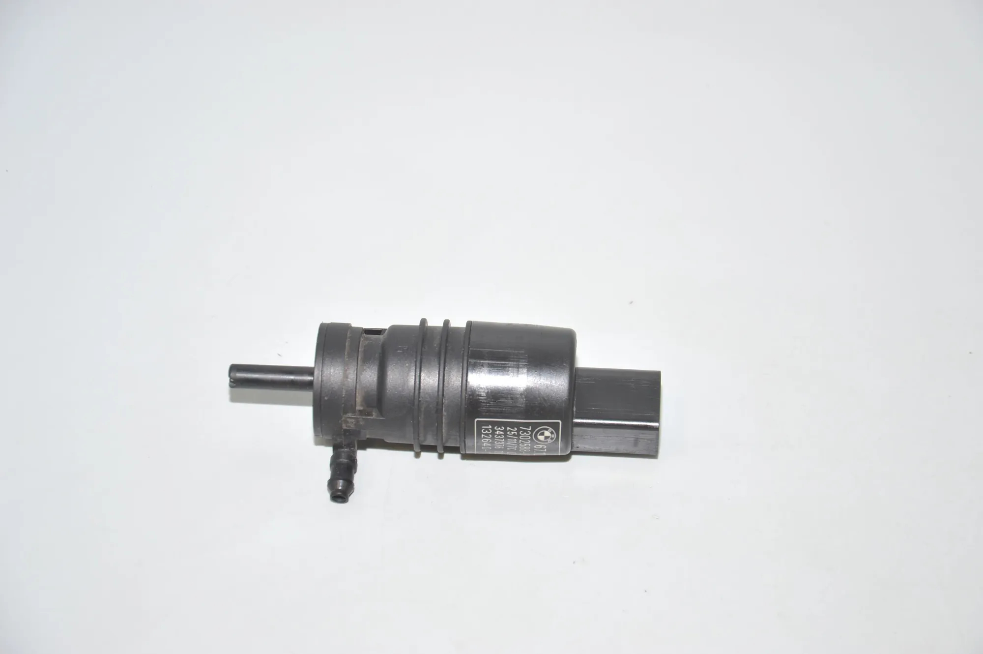 Washer Tank Motor – OEM 7302588 · BMW 3 Touring (E91) 318 d 2011