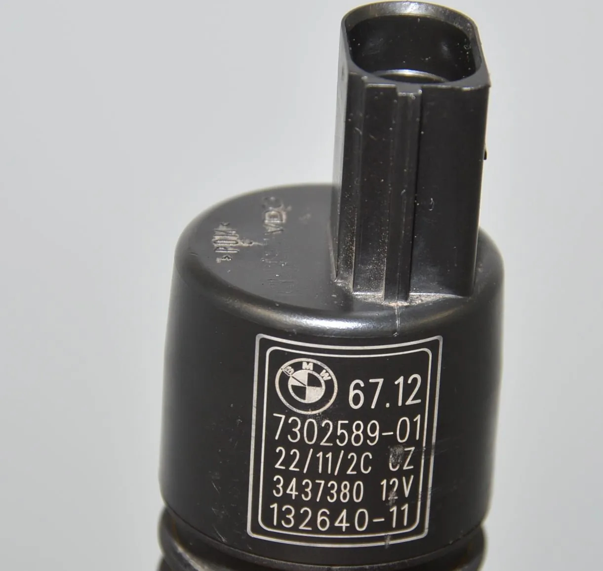 Washer Tank Motor – OEM 7302589 · BMW 3 Touring (E91) 318 d 2011 – 5