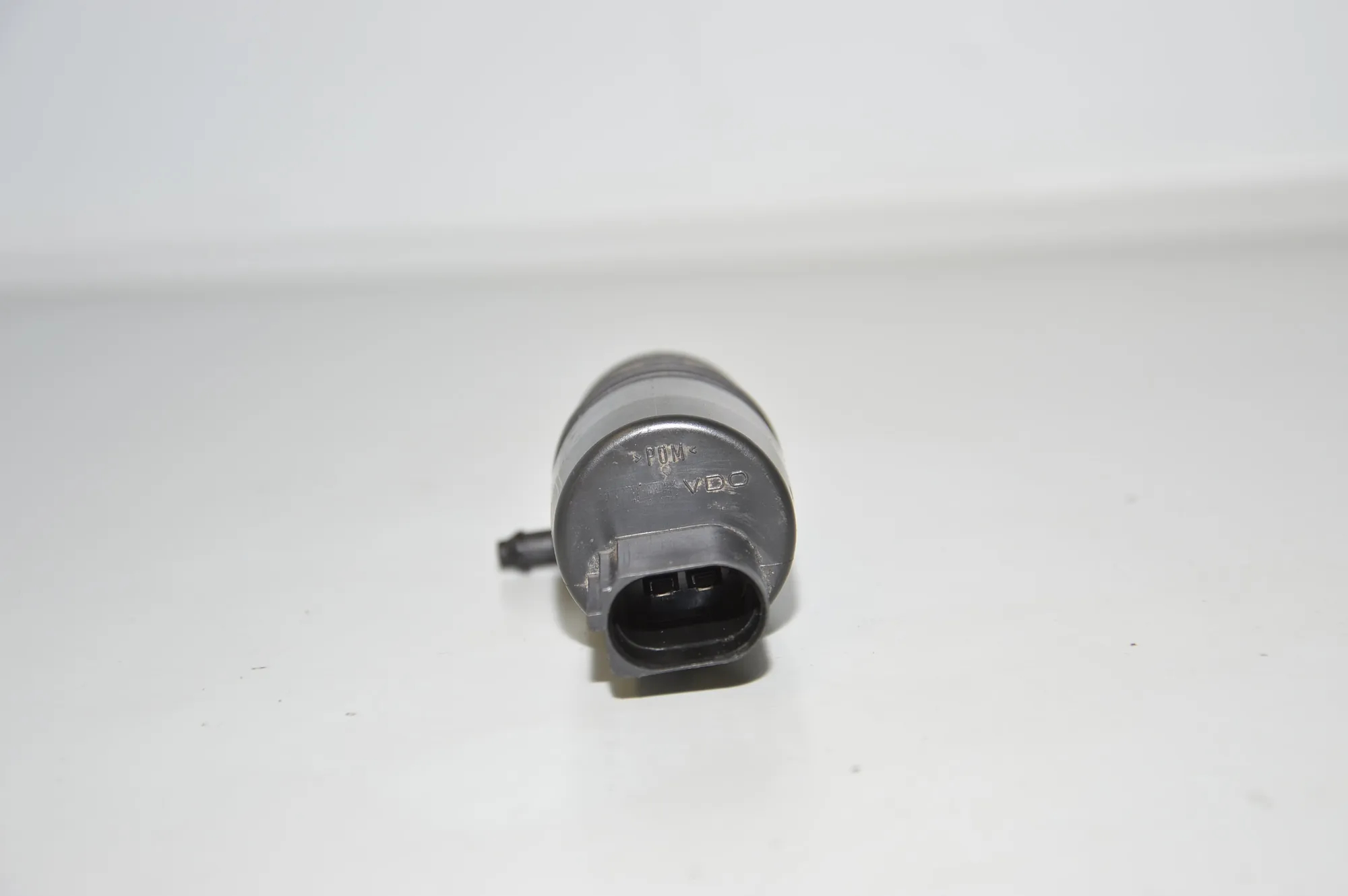 Washer Tank Motor – OEM 7302589 · BMW 3 Touring (E91) 318 d 2011 – 4