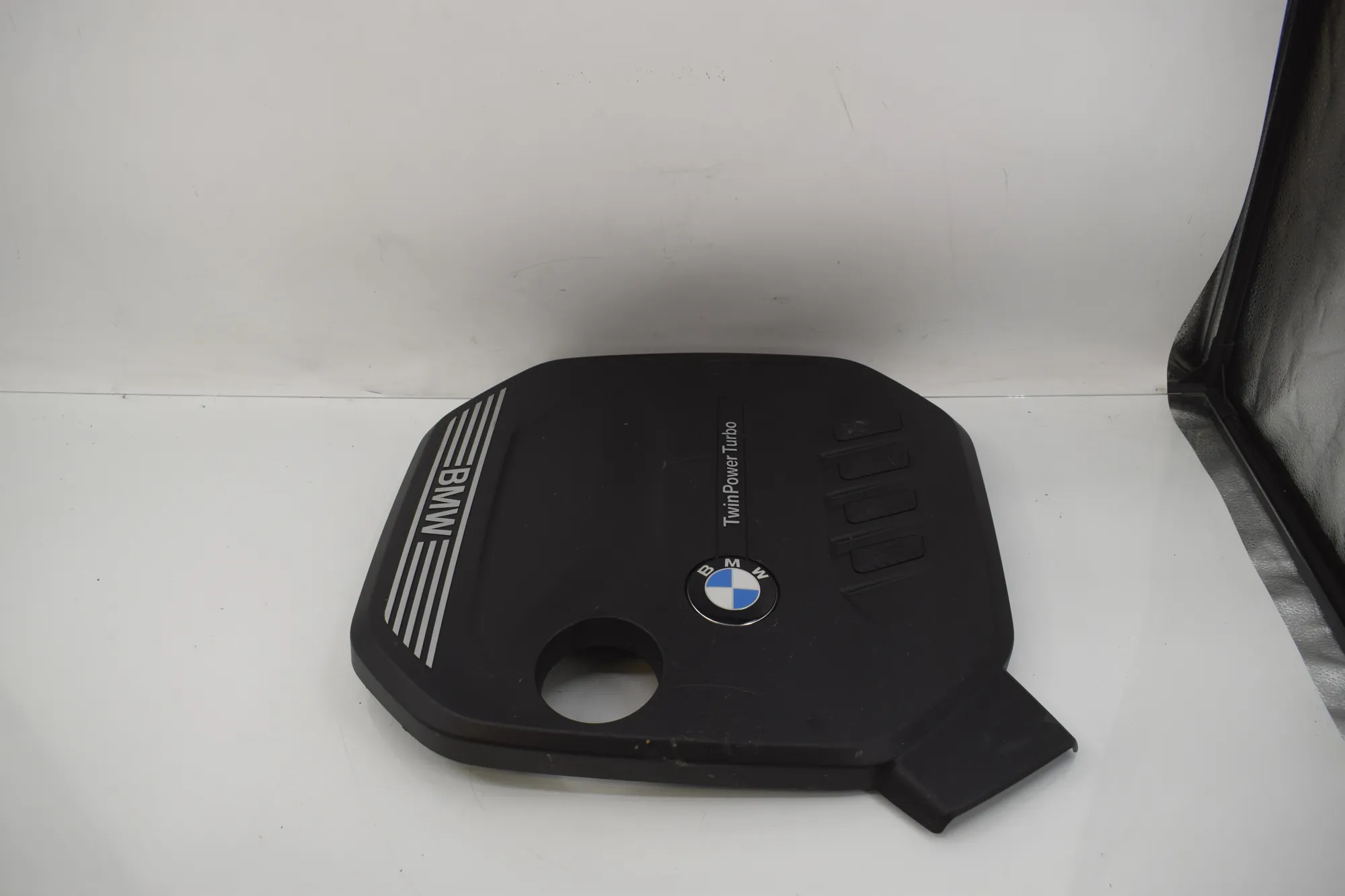 Engine Cover – OEM 8579541 · BMW 3 Touring (G21) (2019 - -) 320 d 2024
