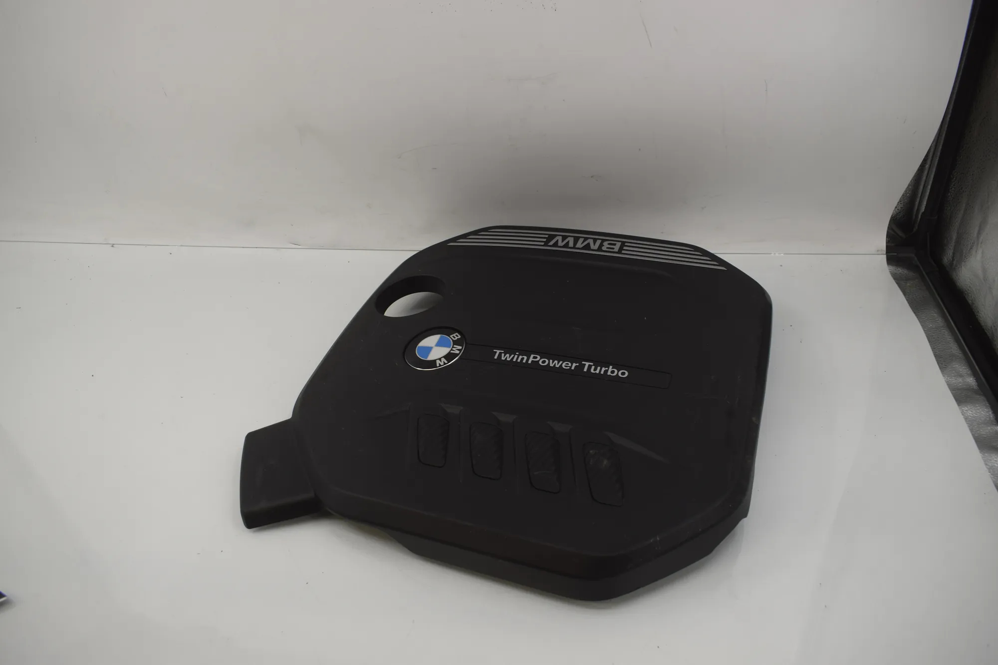 Engine Cover – OEM 8579541 · BMW 3 Touring (G21) (2019 - -) 320 d 2024 – 2