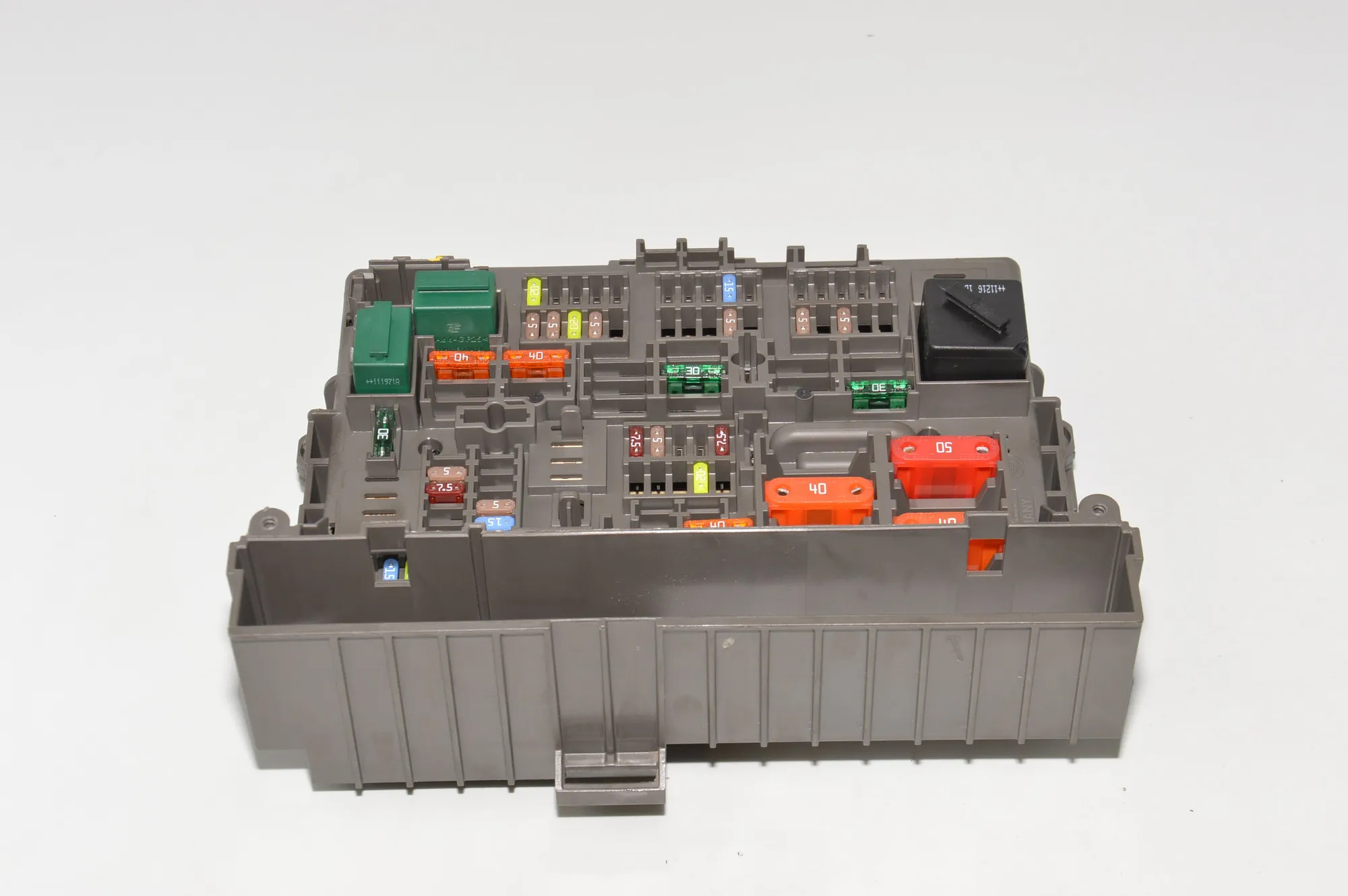Fuse Box – OEM 9119446 · BMW 3 Touring (E91) 318 d 2011 – 2