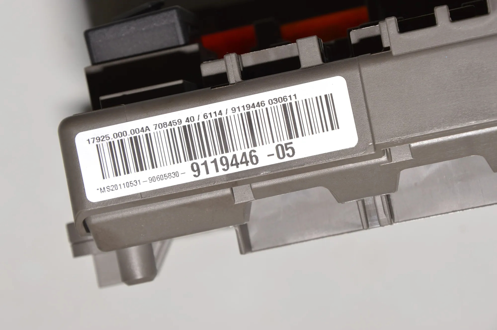 Fuse Box – OEM 9119446 · BMW 3 Touring (E91) 318 d 2011 – 6