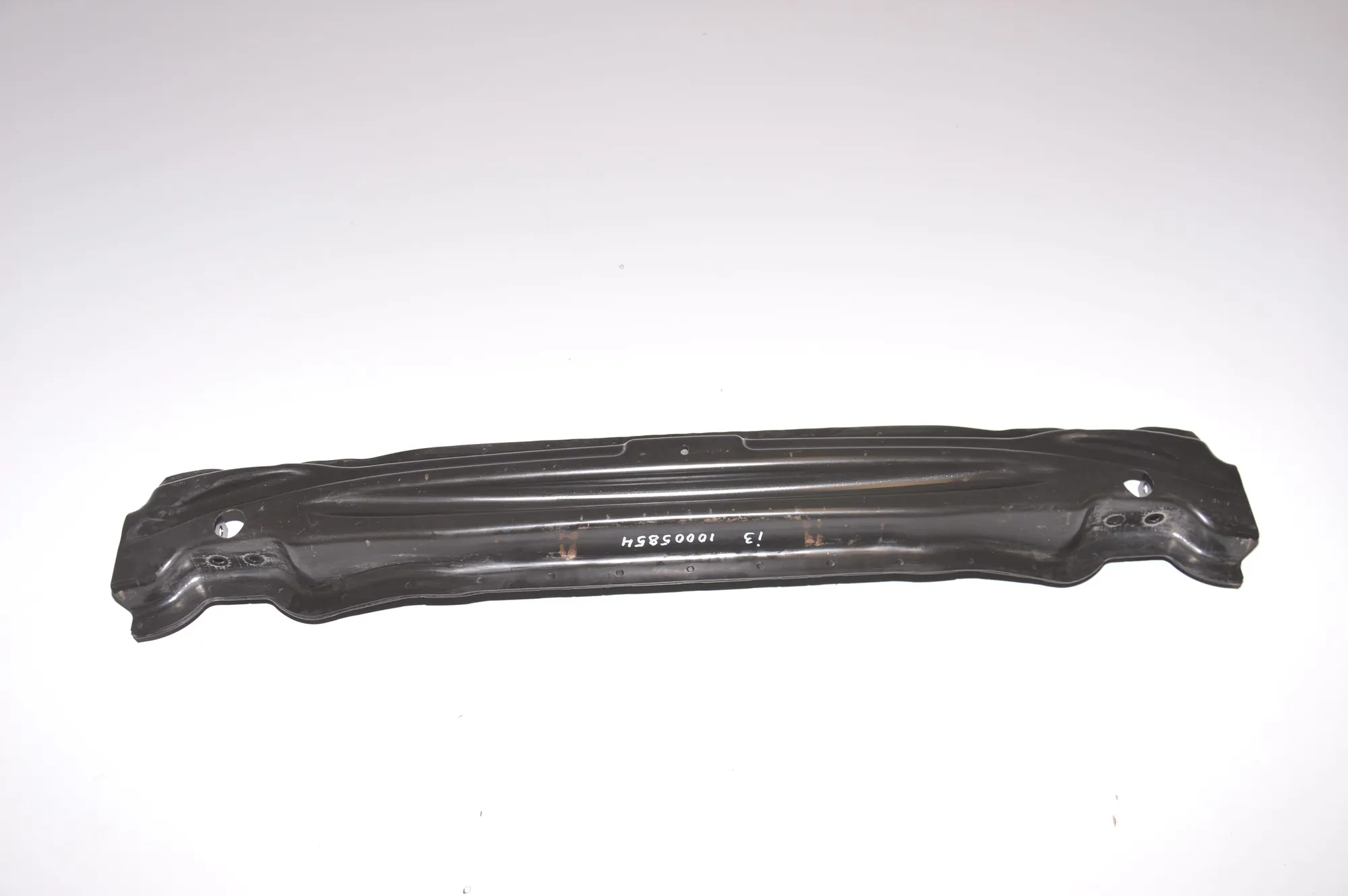 Rear Crash Reinforcement Bar – OEM 7296780 · BMW i3 (I01) Electric 2019 – 4