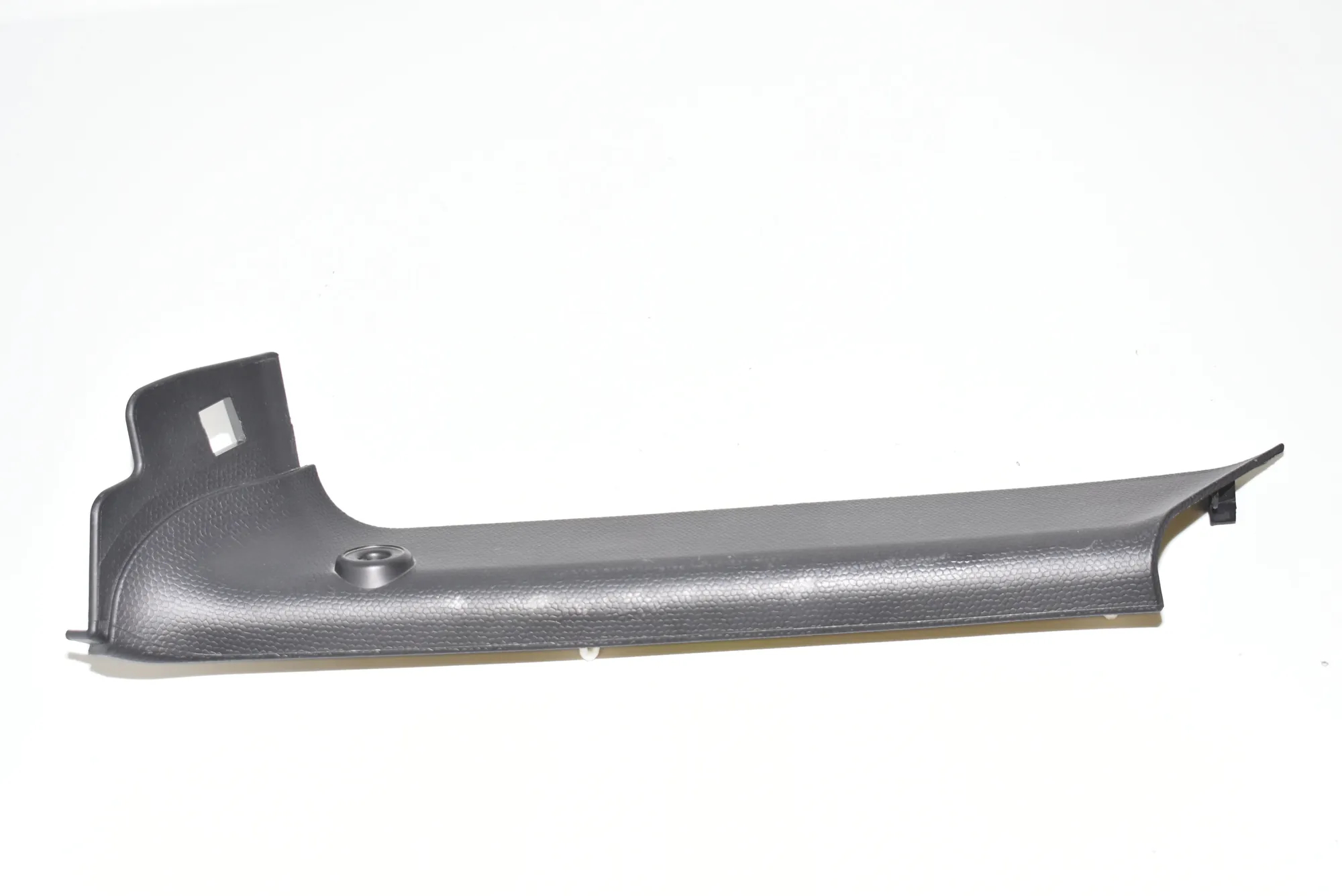Tailgate Bootlid Trim – OEM 7315766 · BMW i3 (I01) Electric 2019