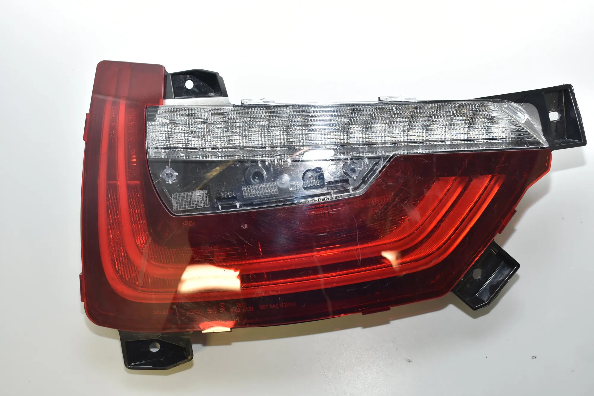 Left Side Tailgate Tail Light – OEM 7389605 · BMW i3 (I01) Electric 2019 – 2