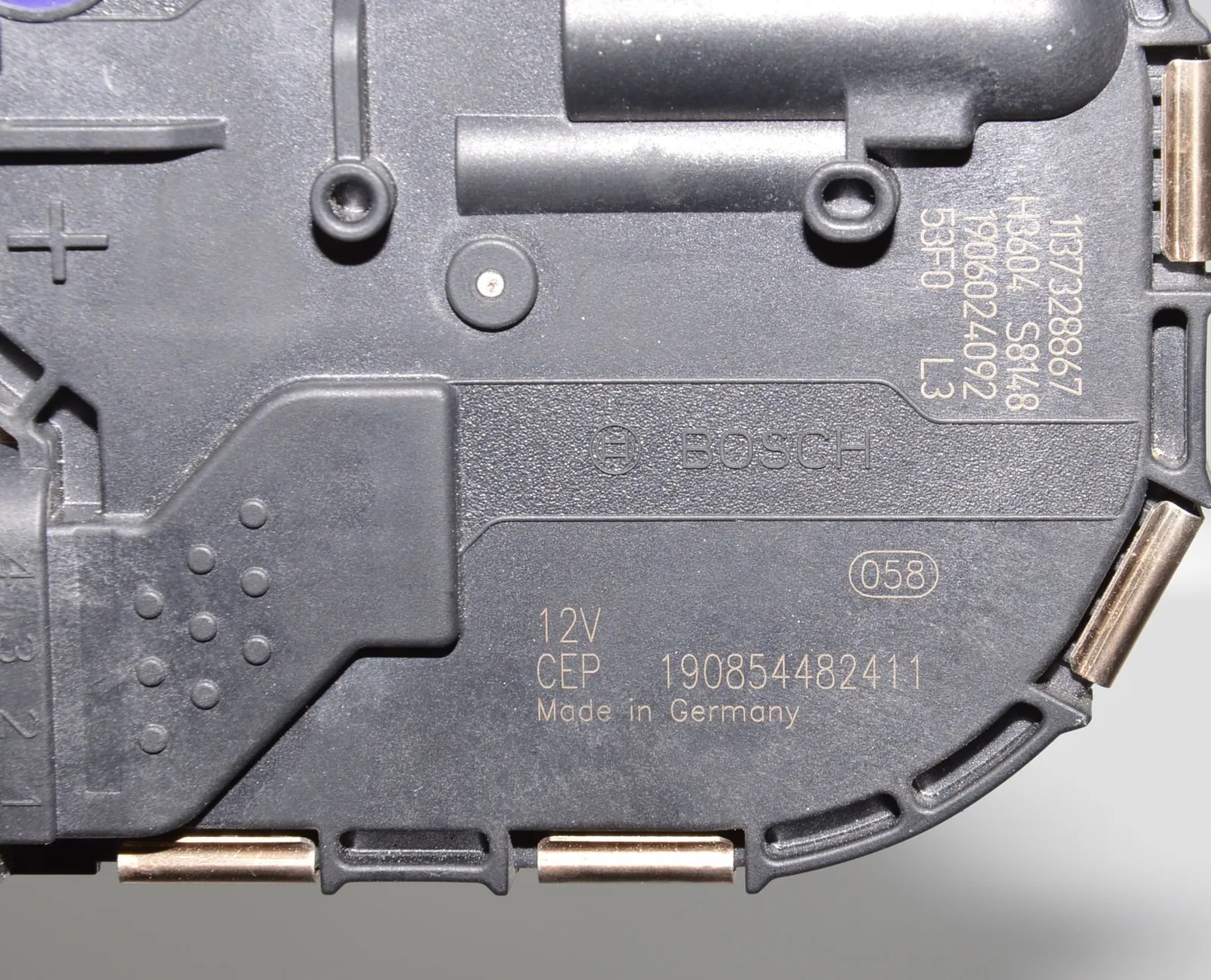 Front Windshield Wiper Mechanism – OEM 7359449 · BMW i3 (I01) Electric 2019 – 7