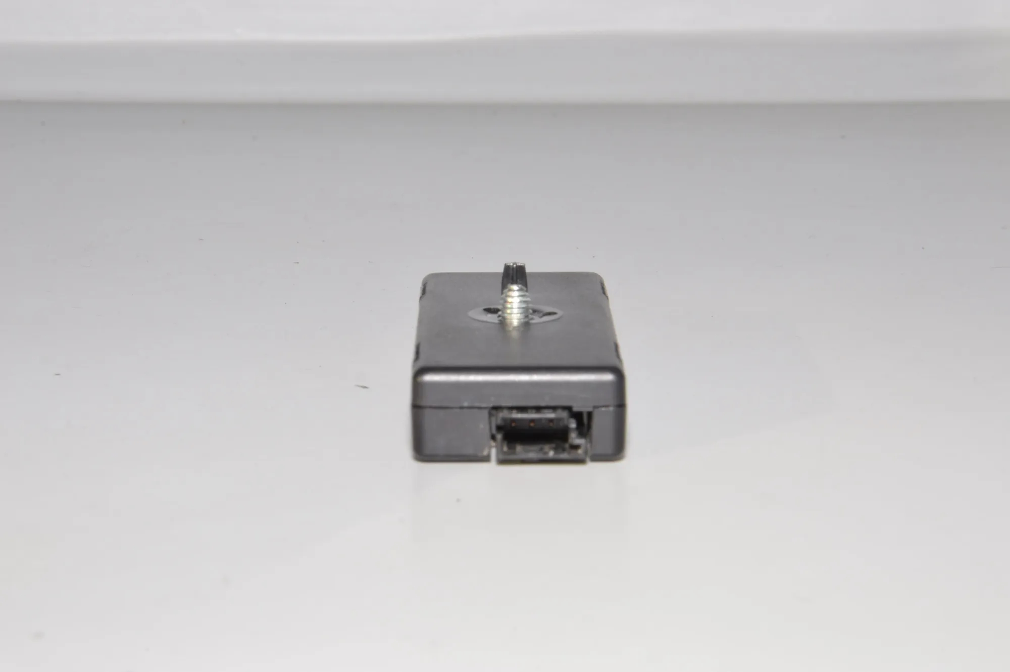 Antenna Amplifier – OEM 9254000 · BMW i3 (I01) Electric 2019 – 4