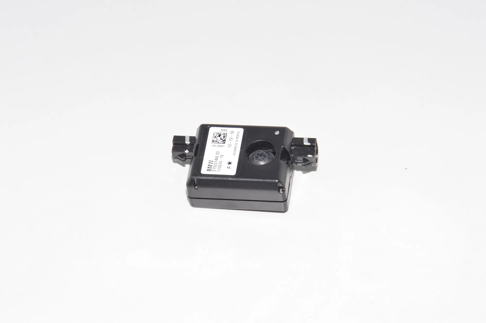 Antenna – OEM 9231466 · BMW i3 (I01) Electric 2019 – 2