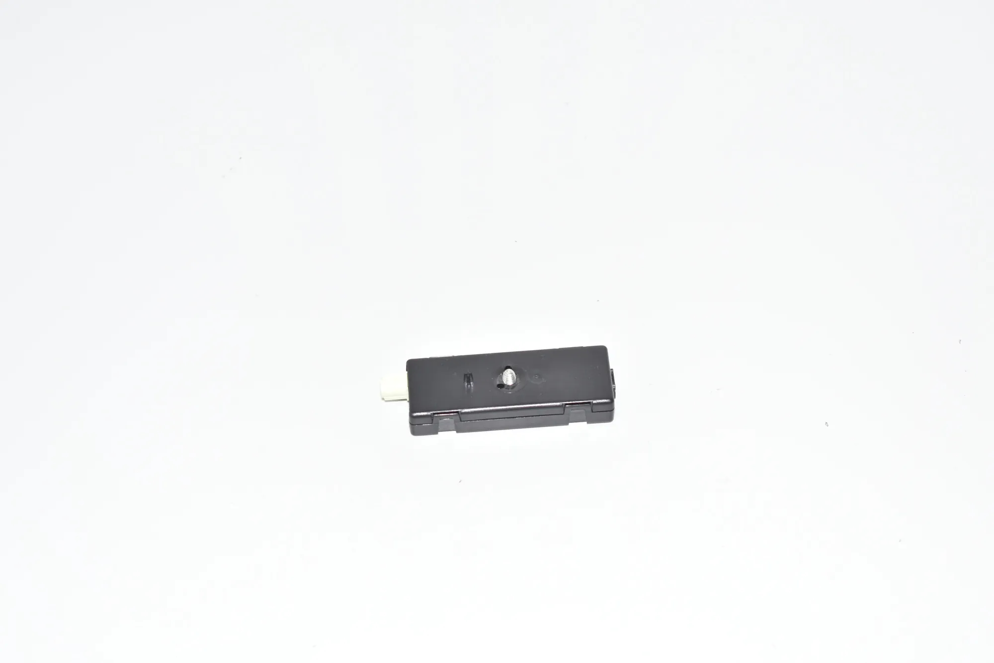 Antenna – OEM 9253999 · BMW i3 (I01) BMW i3 (I01) Electric 2019 – 3