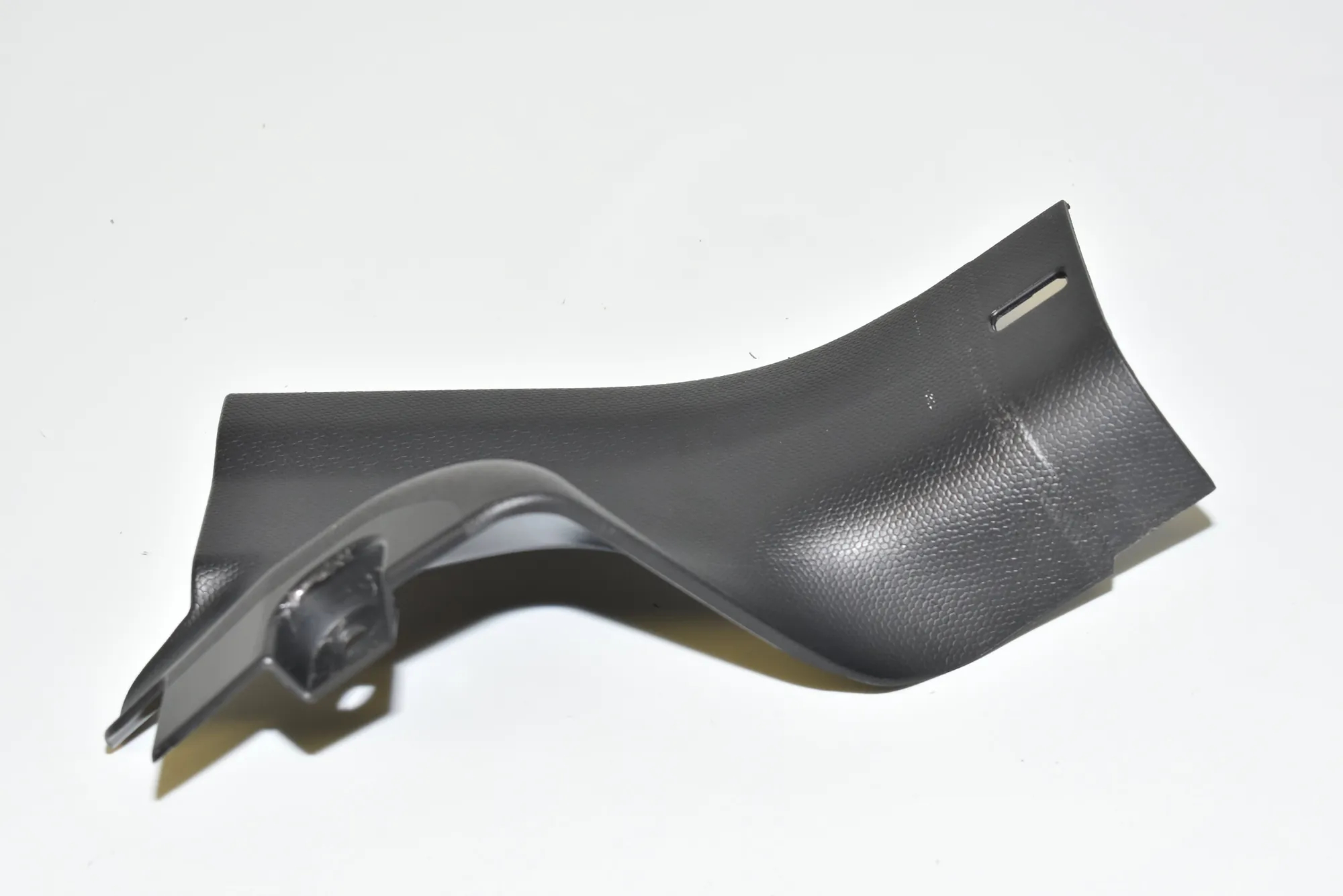Rear Left Interior Step Trim – OEM 7272381 · BMW i3 (I01) Electric 2019 – 2