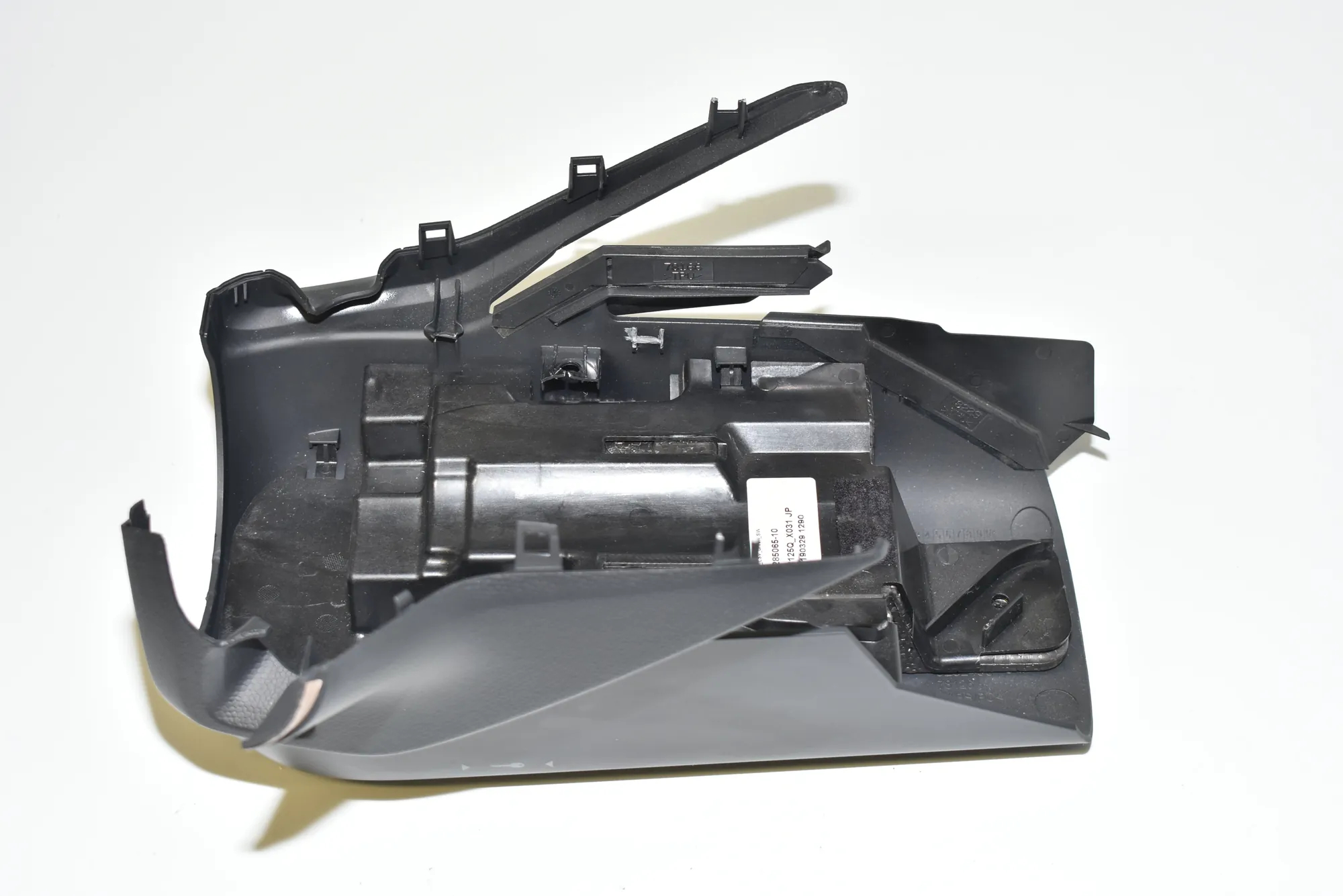 Steering Mechanism Trim – OEM 9285065 · BMW i3 (I01) Electric 2019 – 5