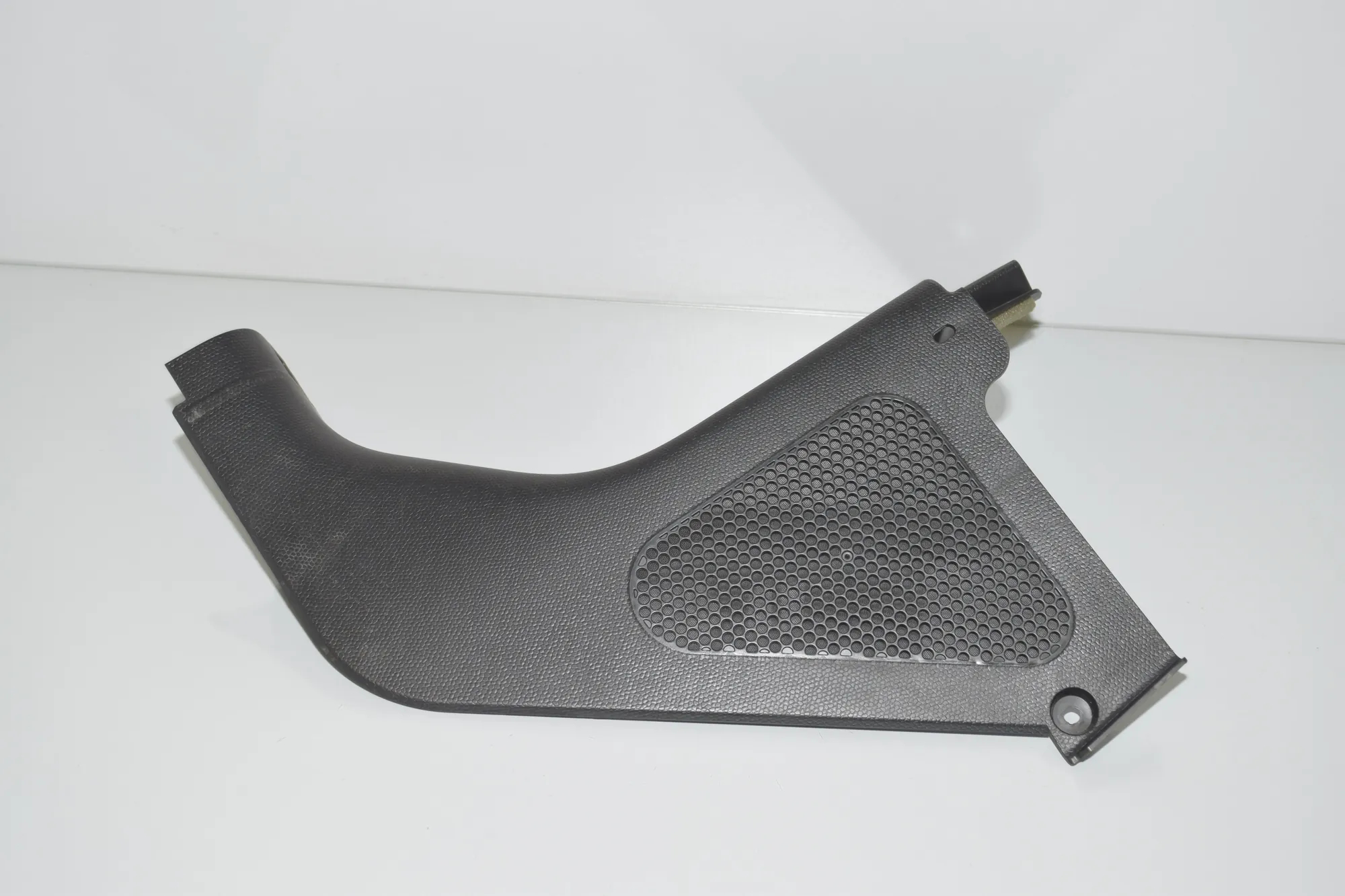 Front Left A Pillar Trim – OEM 7272417 · BMW i3 (I01) Electric 2019