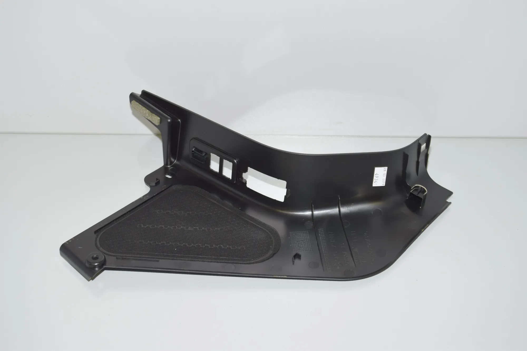 Front Left A Pillar Trim – OEM 7272417 · BMW i3 (I01) Electric 2019 – 3