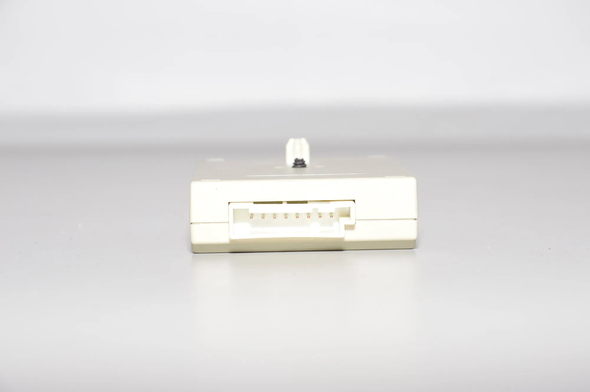 Antenna – OEM 9333438 · BMW i3 (I01) Electric 2019 – 4