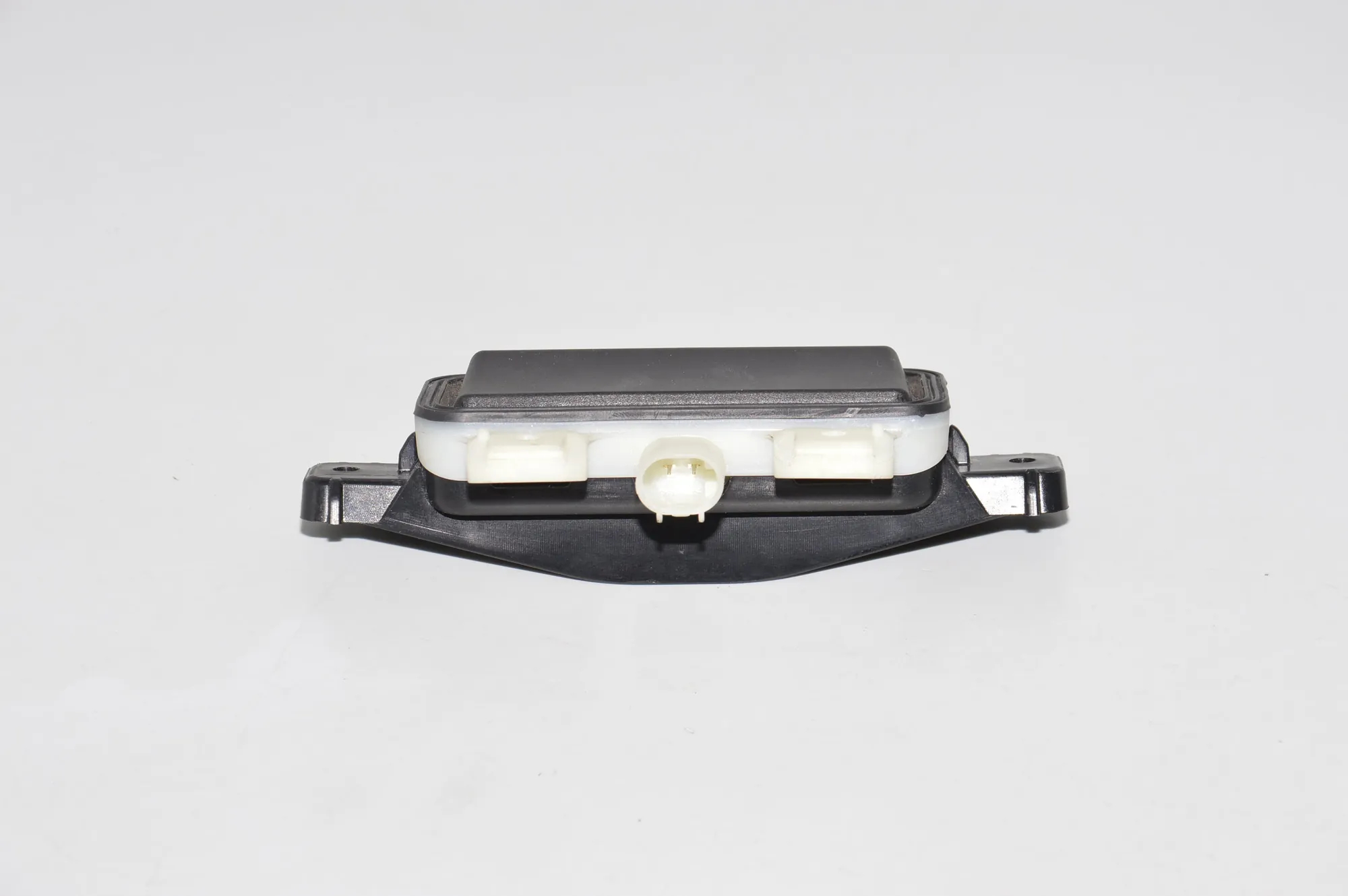 Tailgate Open Switch – OEM 7315602 · BMW i3 (I01) Electric 2019 – 2