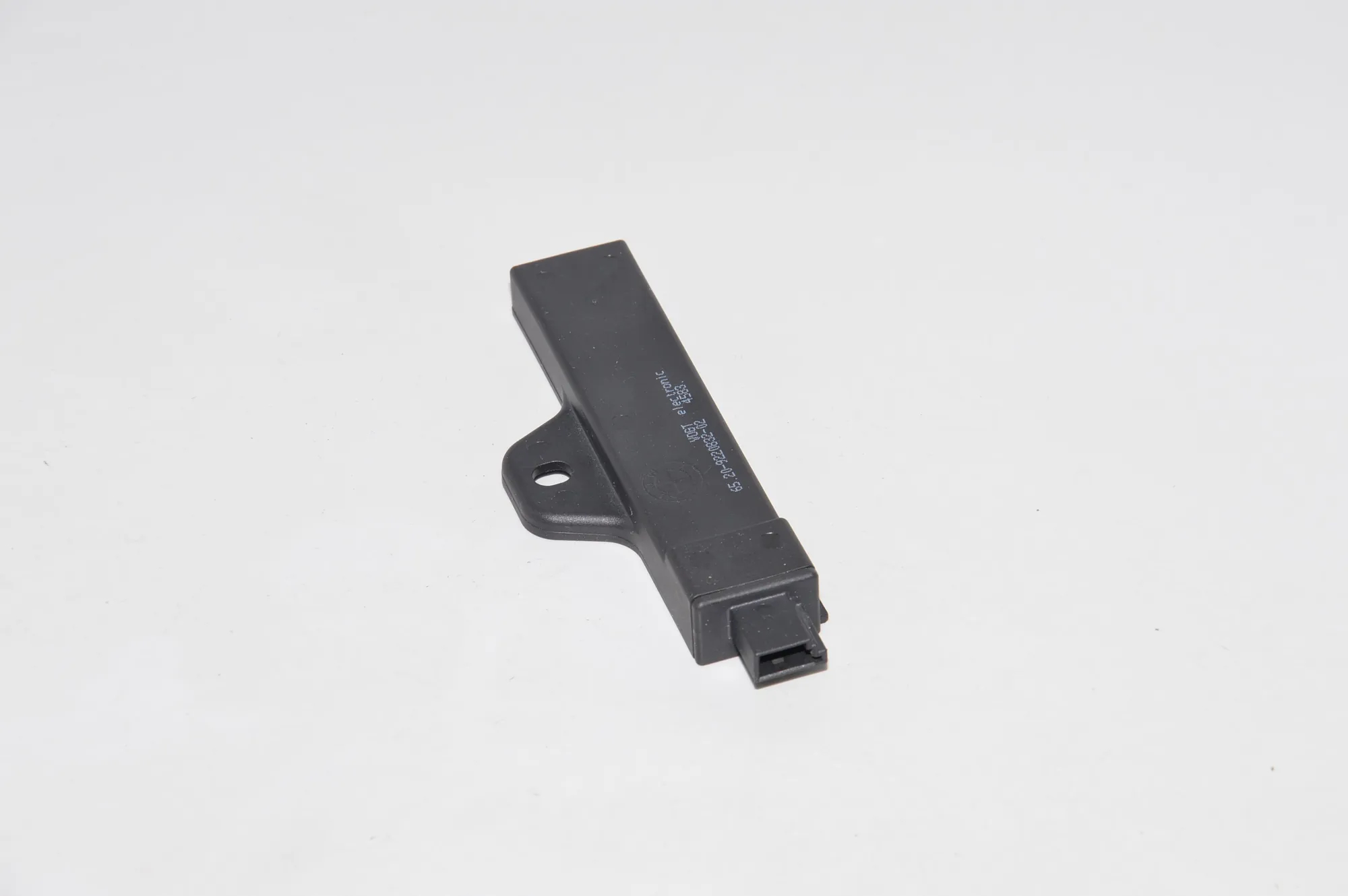 Antenna – OEM 9220832 · BMW i3 (I01) Electric 2019 – 2