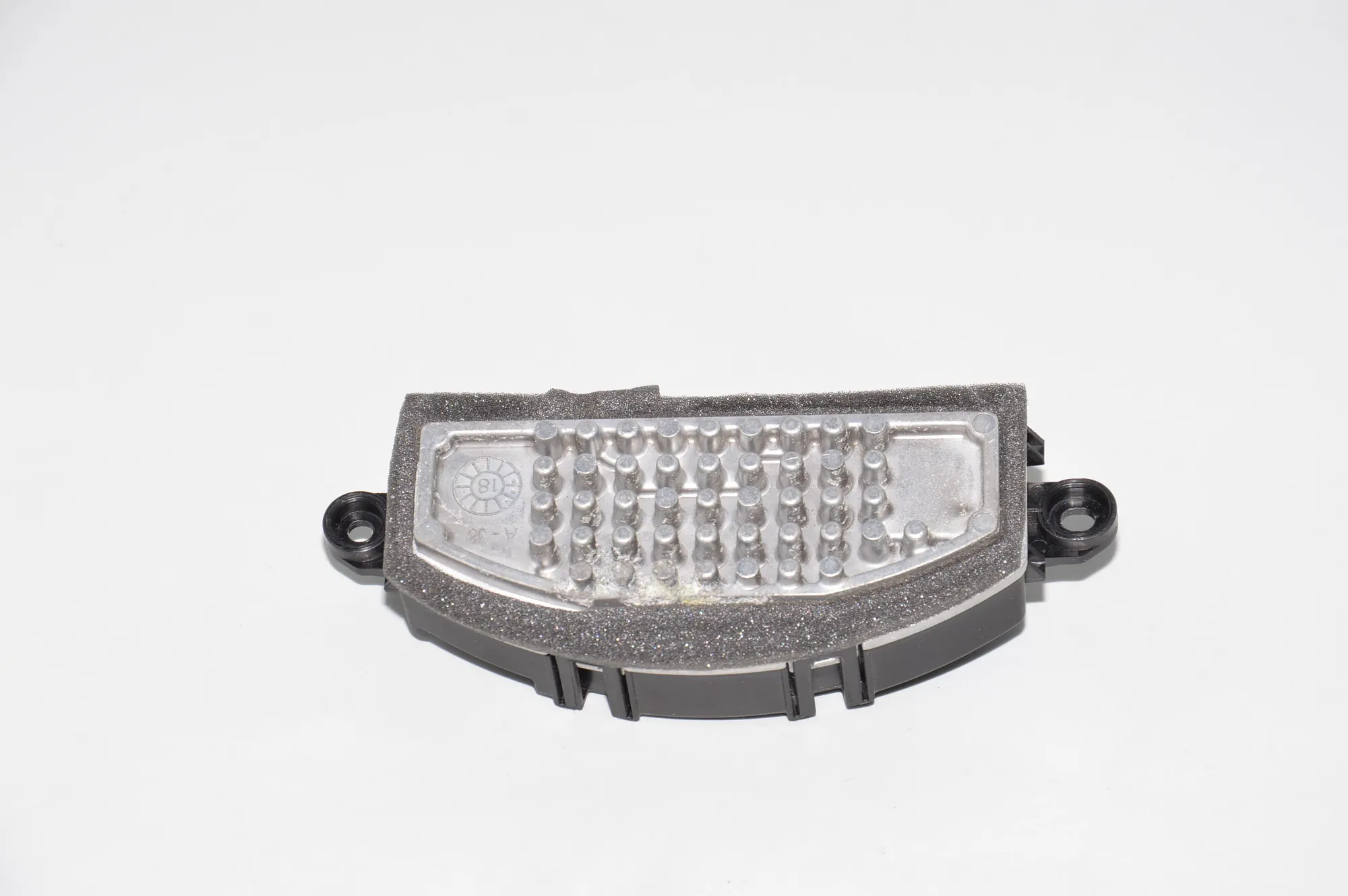 Interior Heater Resistor – OEM 9377854 · BMW i3 (I01) Electric 2019