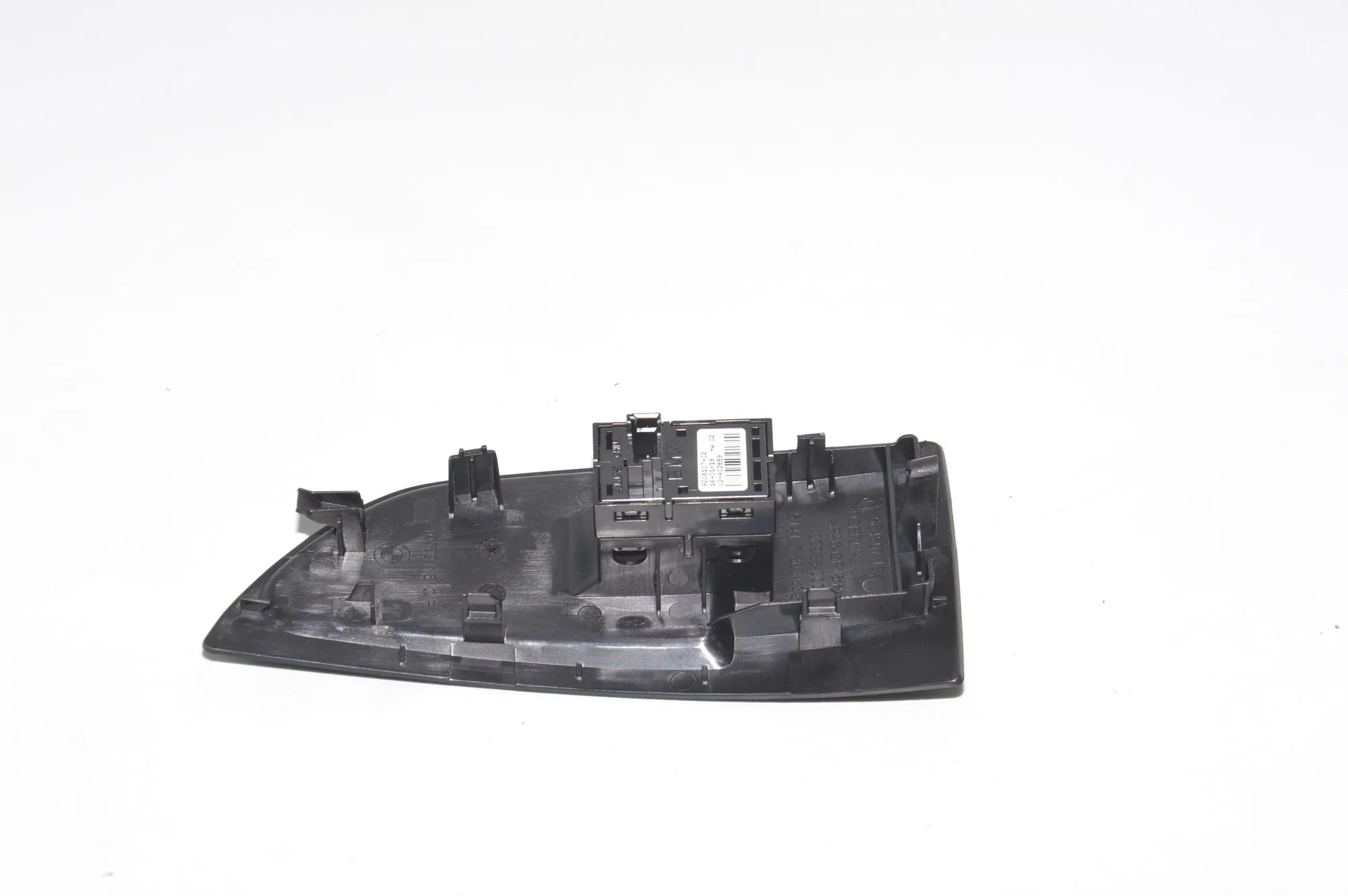 Front Right Door Window Switch – OEM 9208107 · BMW i3 (I01) Electric 2019 – 3
