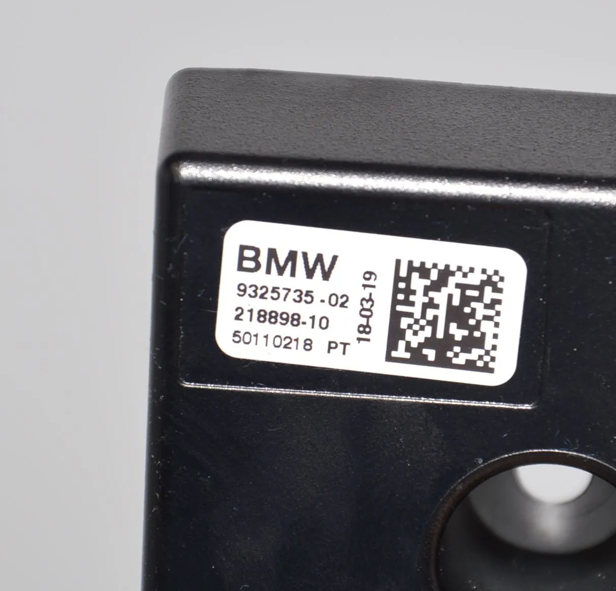 Antenna – OEM 9325735 · BMW i3 (I01) Electric 2019 – 5
