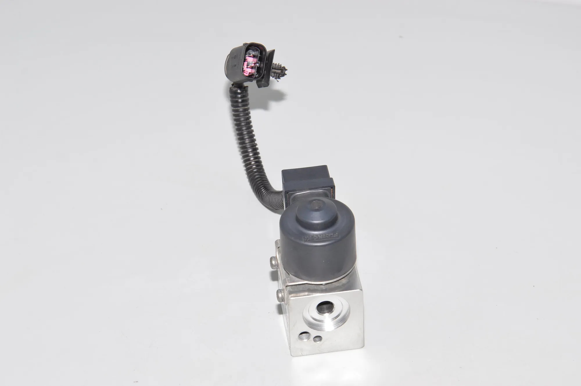 A/C Conditioner Expansion Valve – OEM 9292569 · BMW i3 (I01) Electric 2019 – 3