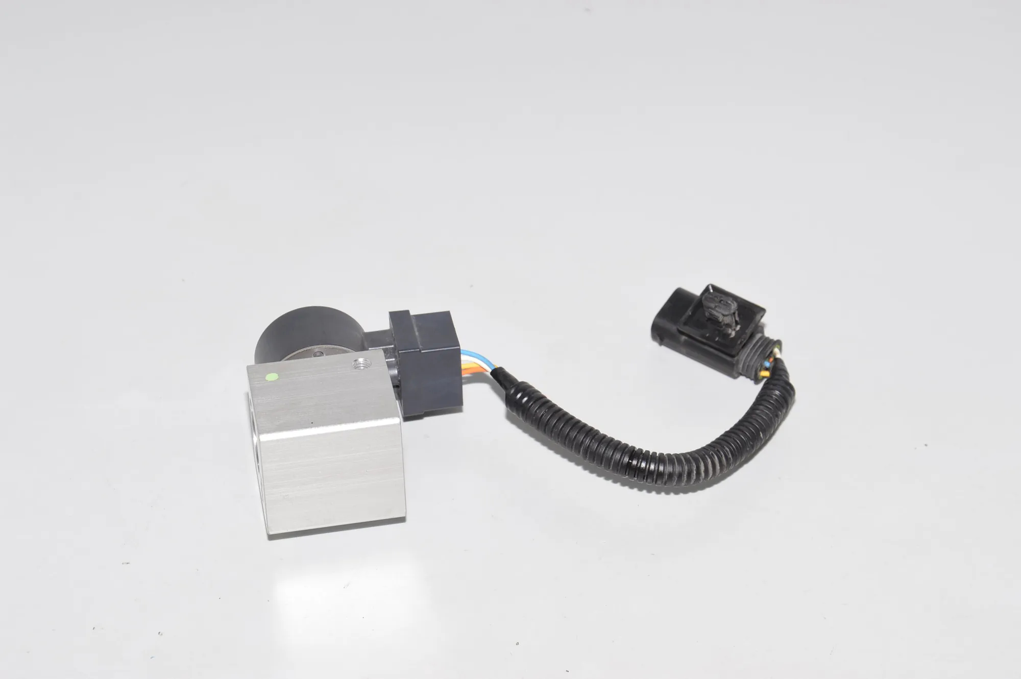 A/C Conditioner Expansion Valve – OEM 9292569 · BMW i3 (I01) Electric 2019 – 4