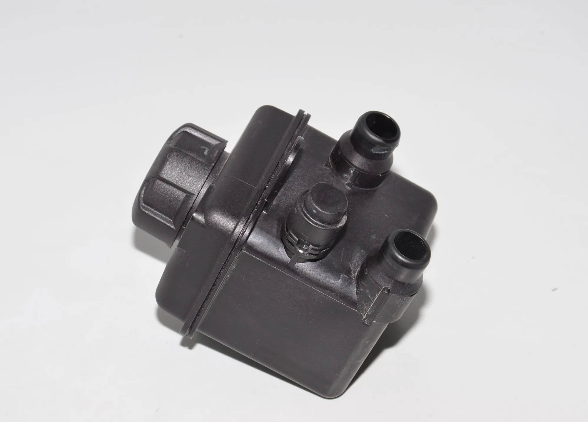 Expansion Tank – OEM 9327150 · BMW i3 (I01) Electric 2019 – 2