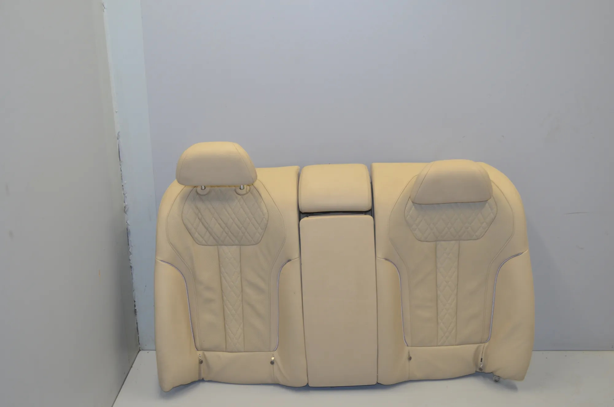 Rear Seat · BMW 7 (G11, G12) BMW 7 (G11, G12) 2015