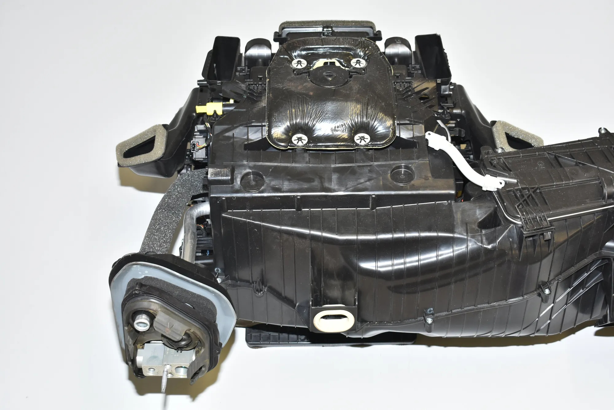 Interior Heater – OEM 7375726 · BMW 5 (G30) BMW 5 (G30) 530 i 2018 – 3