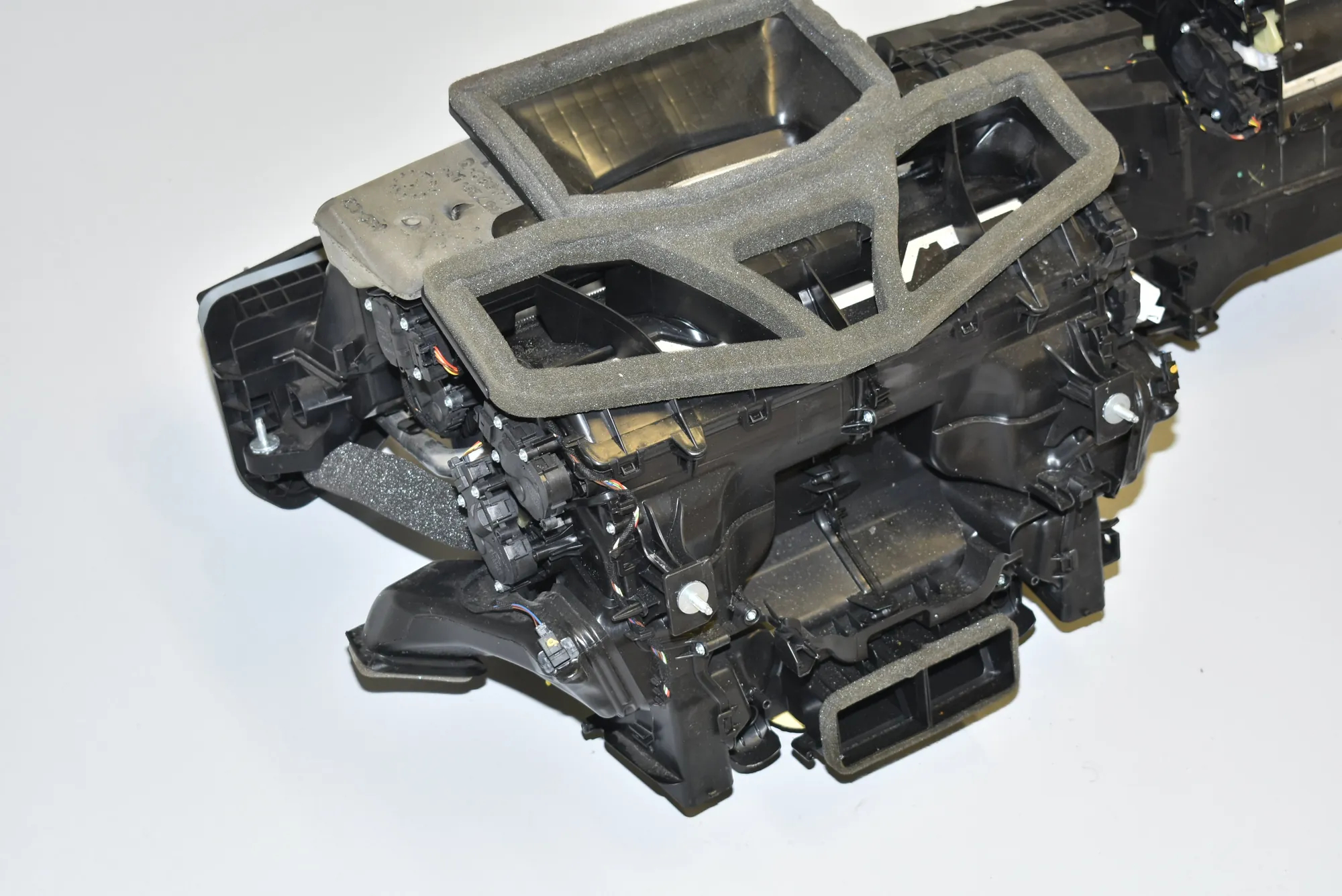 Interior Heater – OEM 7375726 · BMW 5 (G30) BMW 5 (G30) 530 i 2018 – 6