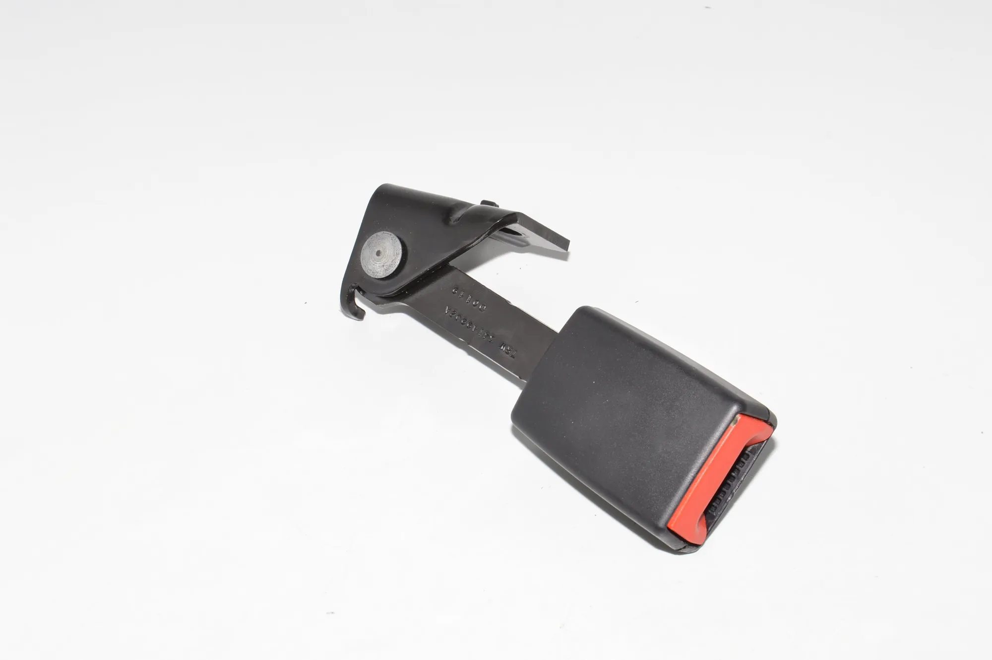 Rear Right Seat Buckle – OEM 7347726 · BMW i3 (I01) Electric 2019 – 2