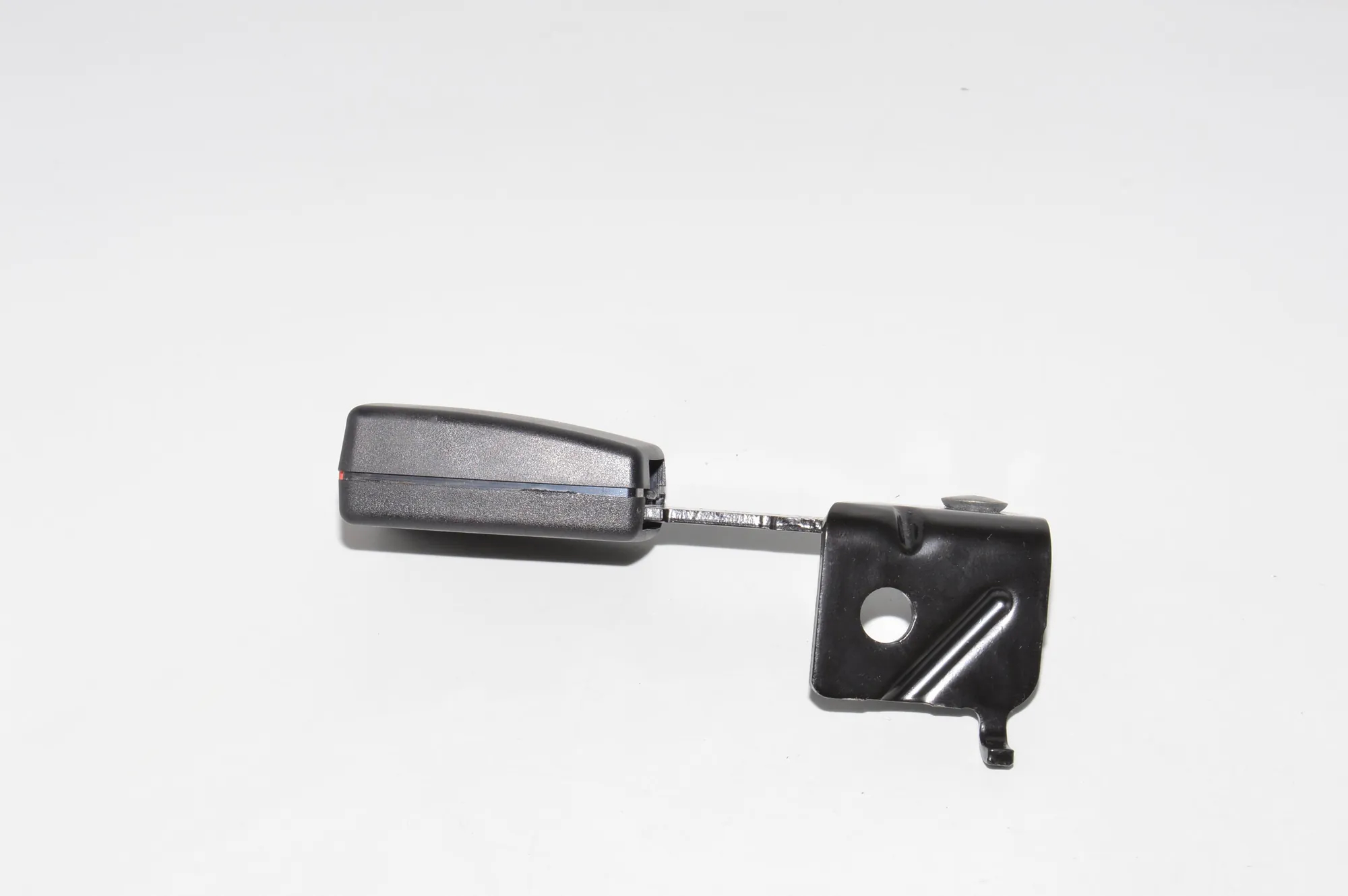 Rear Right Seat Buckle – OEM 7347726 · BMW i3 (I01) Electric 2019 – 3