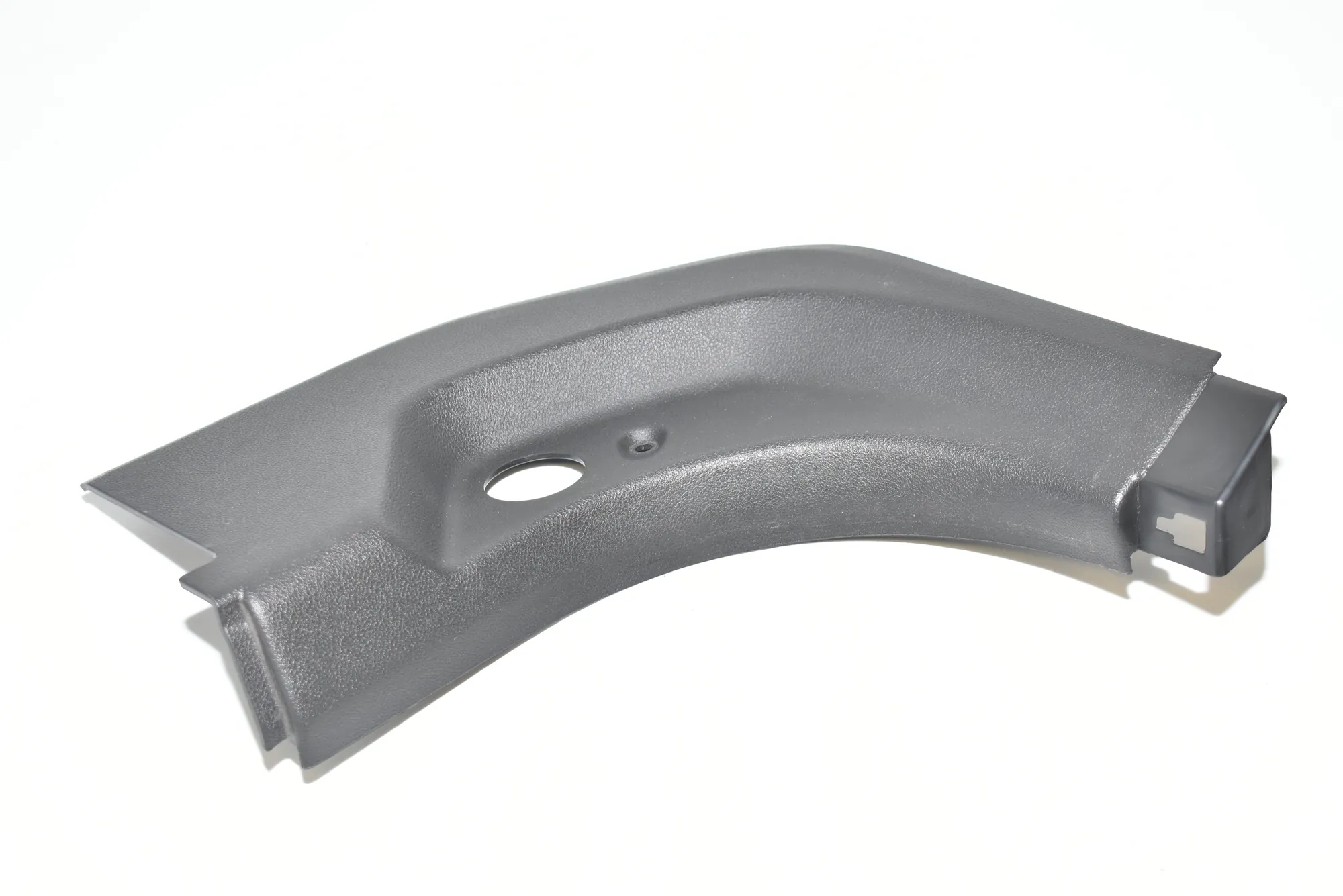 Front Left A Pillar Trim – OEM 7375731 · BMW 5 (G30) BMW 5 (G30) 530 i 2018 – 2