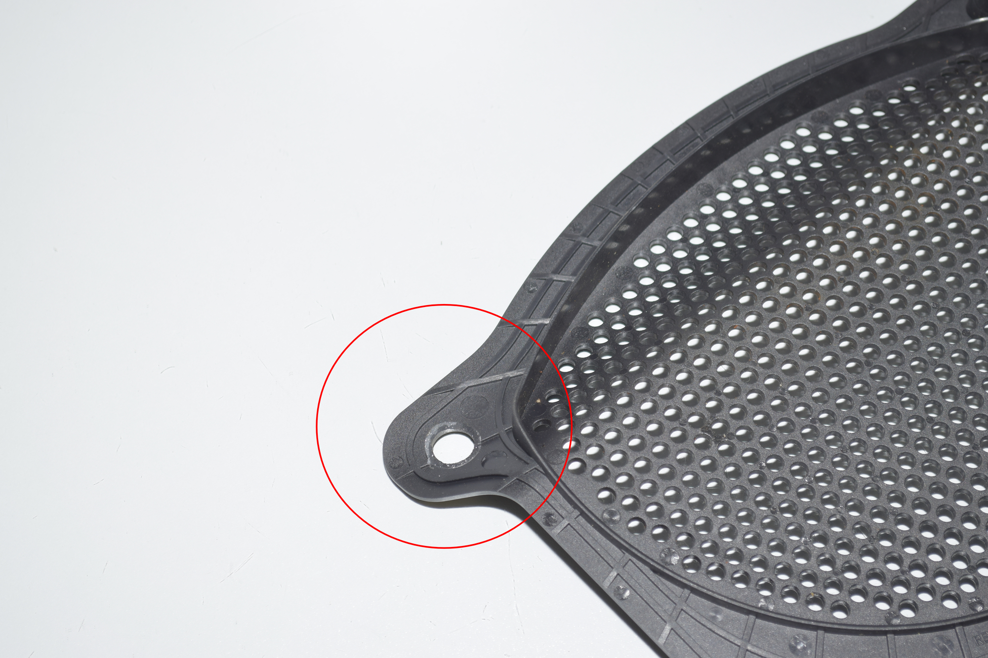 Loudspeaker Cover – OEM 9355524 · BMW 5 (G30) BMW 5 (G30) 530 i 2018 – 6