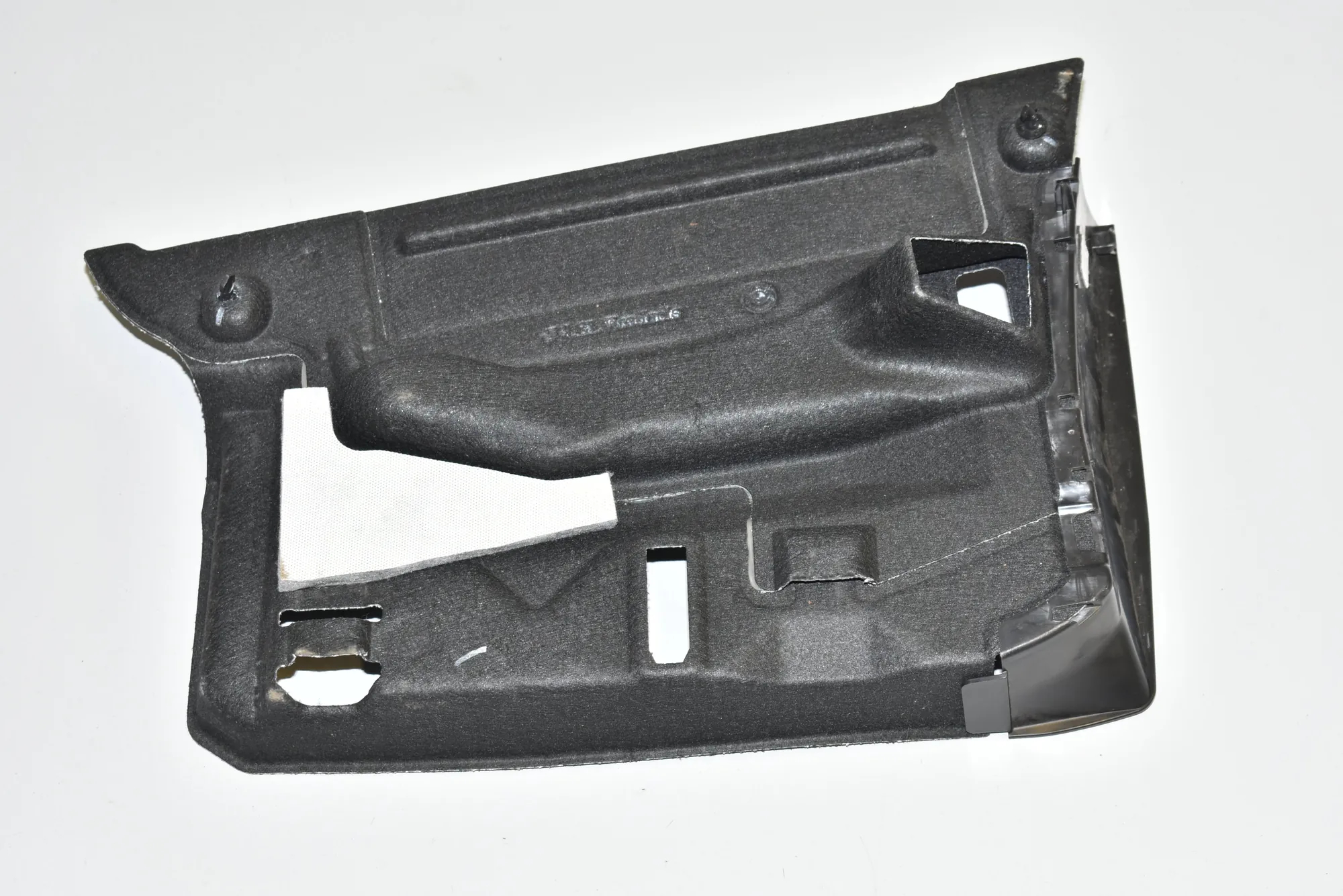 Dashboard Lower Trim – OEM 9362990 · BMW 5 (G30) BMW 5 (G30) 530 e iPerformance xDrive 2017 – 3