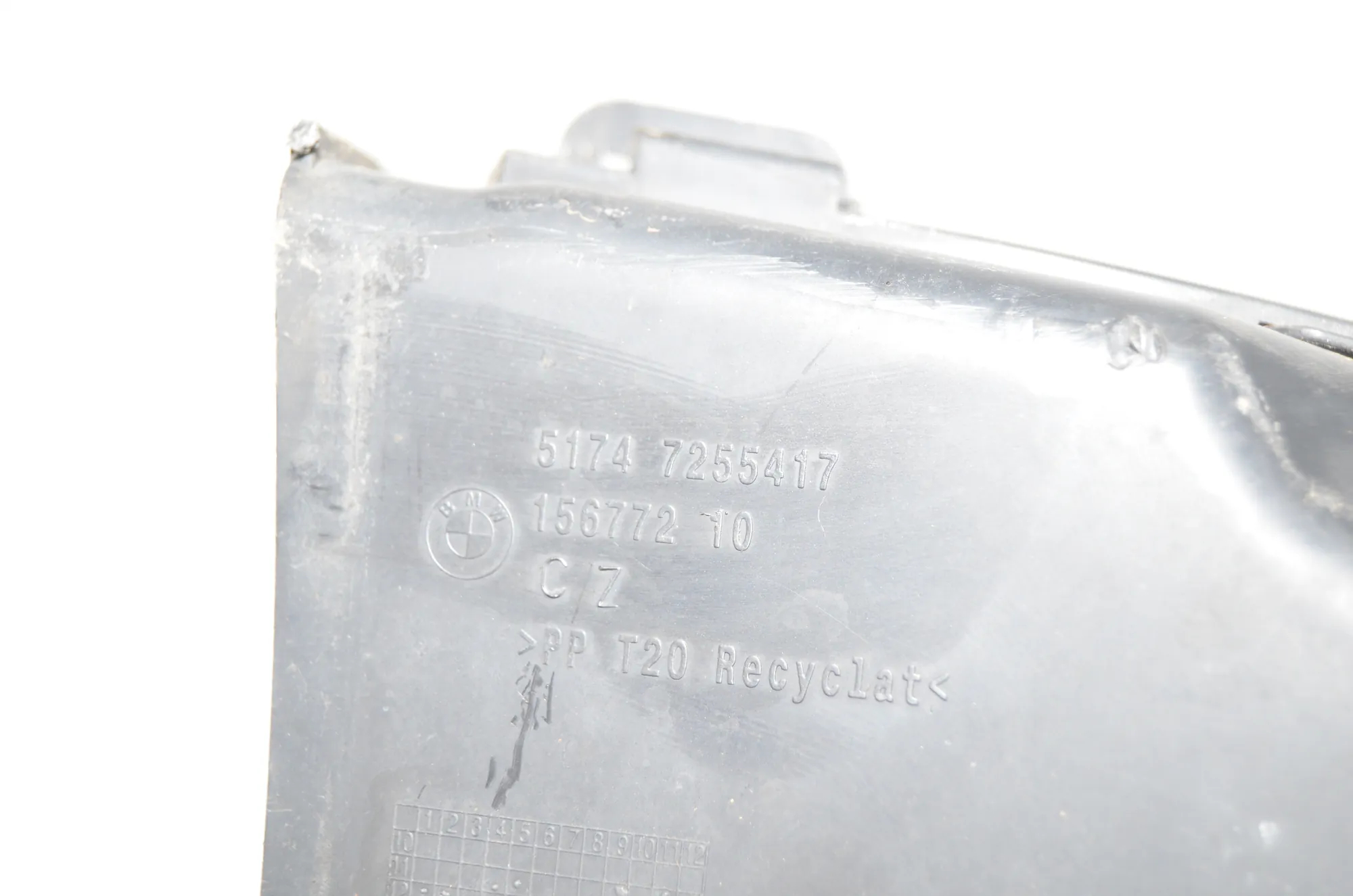 Air Filter Box – OEM 8507565 · BMW 3 Touring (F31) 330 d 2013 – 8