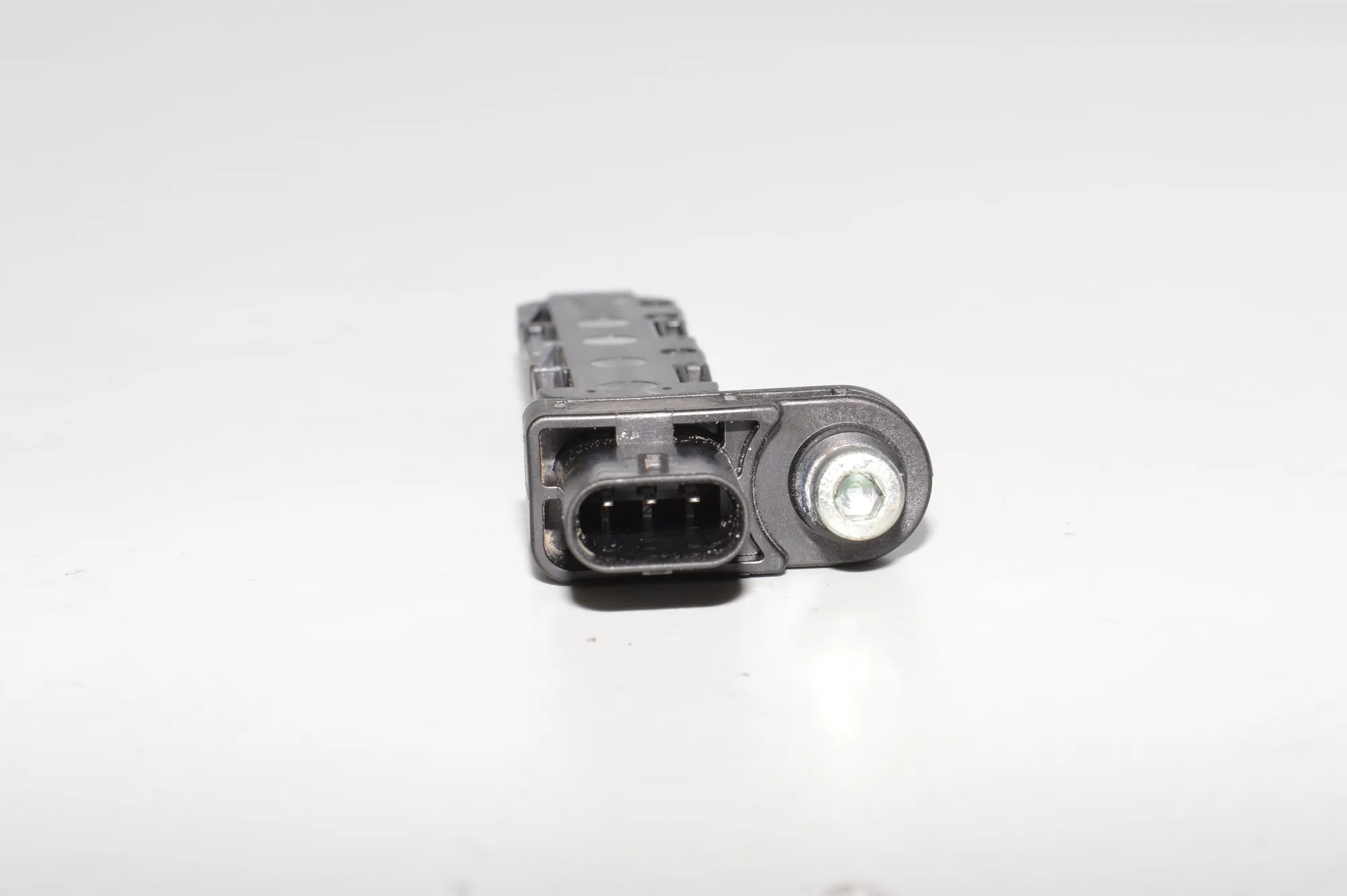 Crankshaft Position Sensor – OEM 7806782 · BMW BMW X1 (F48) 2015 – 5